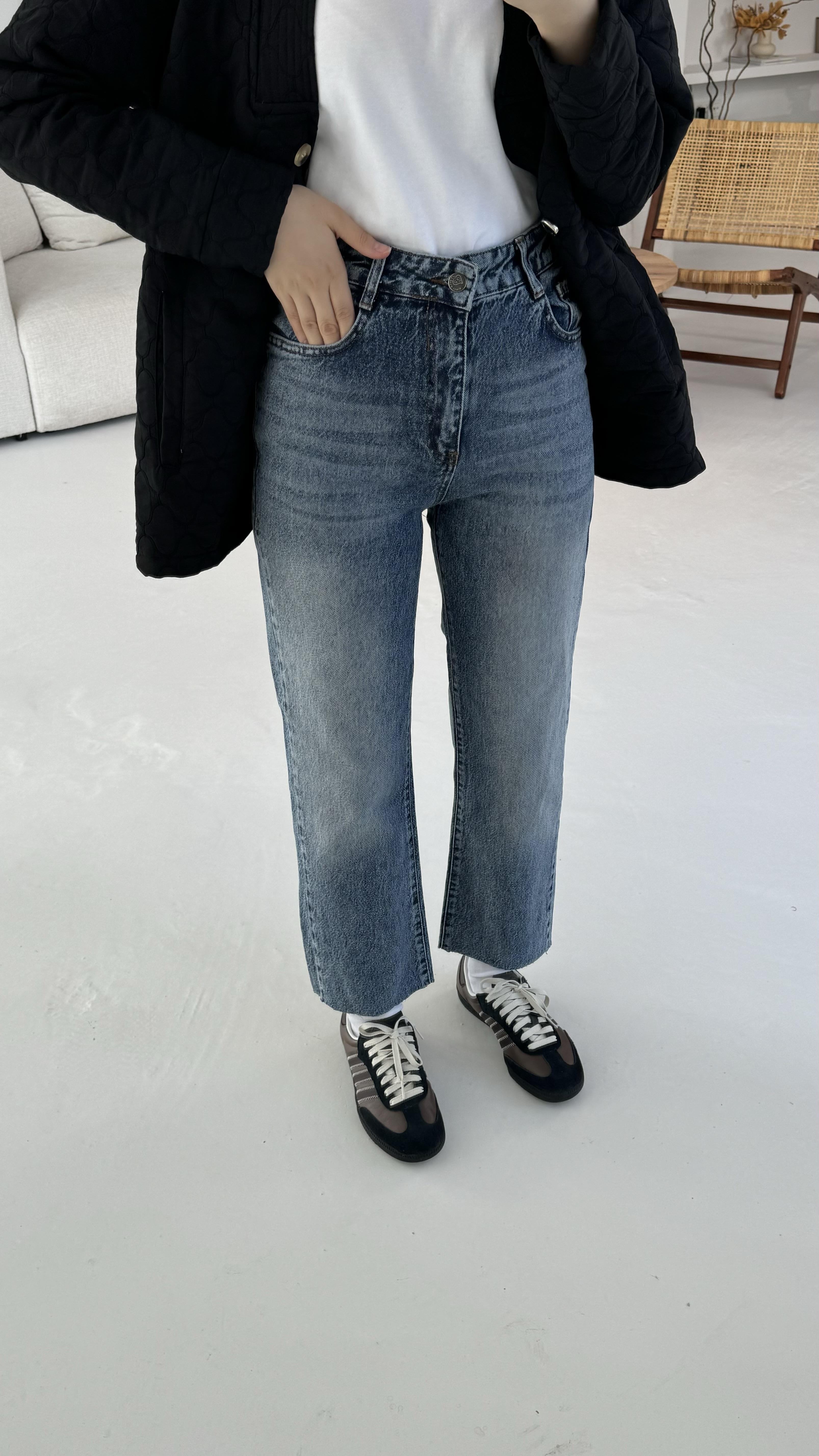 Premium Paçası Kesik Jean