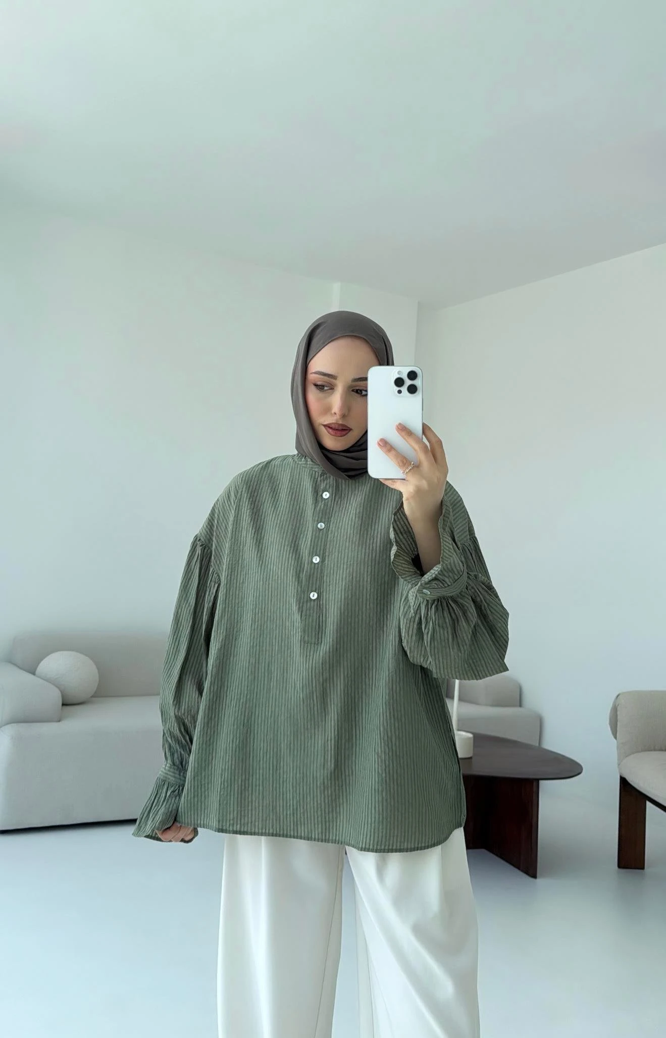 Premium Hakim Yaka Gömlek