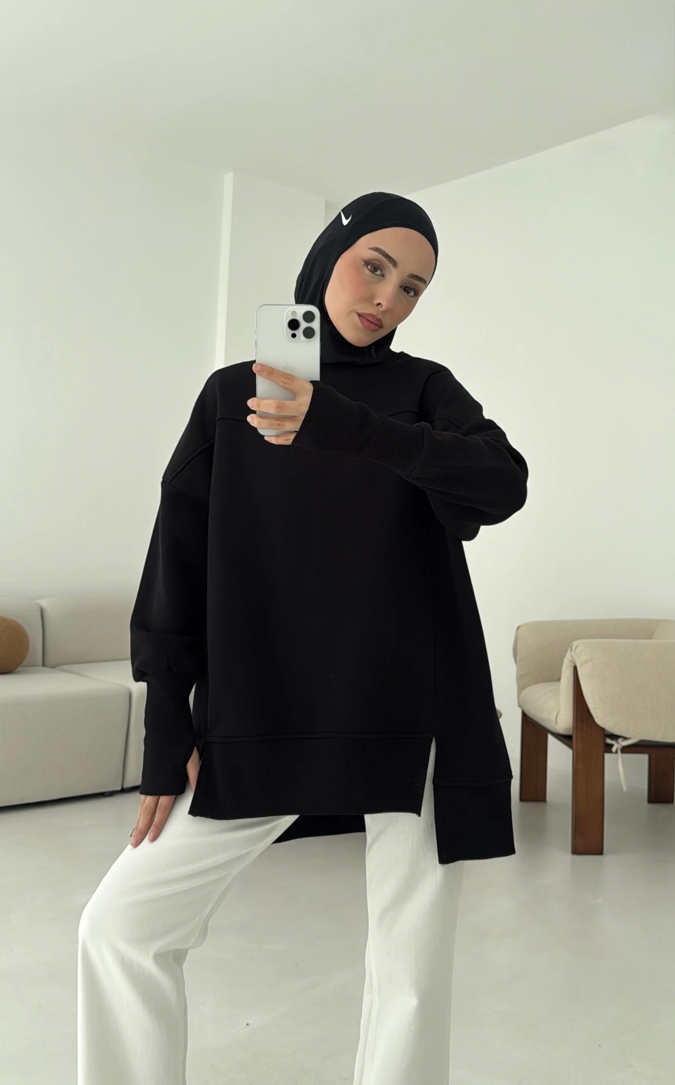 Parmak Geçmeli Asimetri Kesim Sweat Siyah