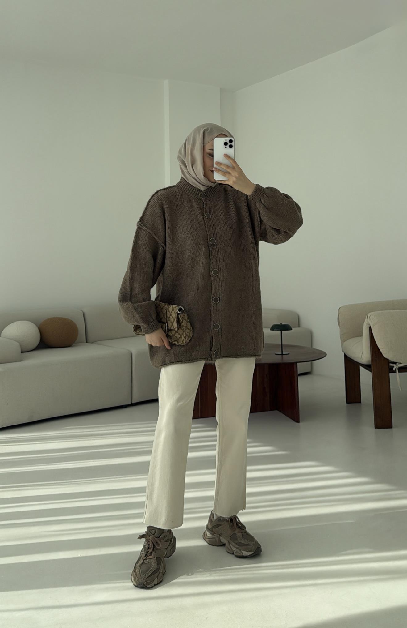 Düğmeli Triko Hırka Vizon