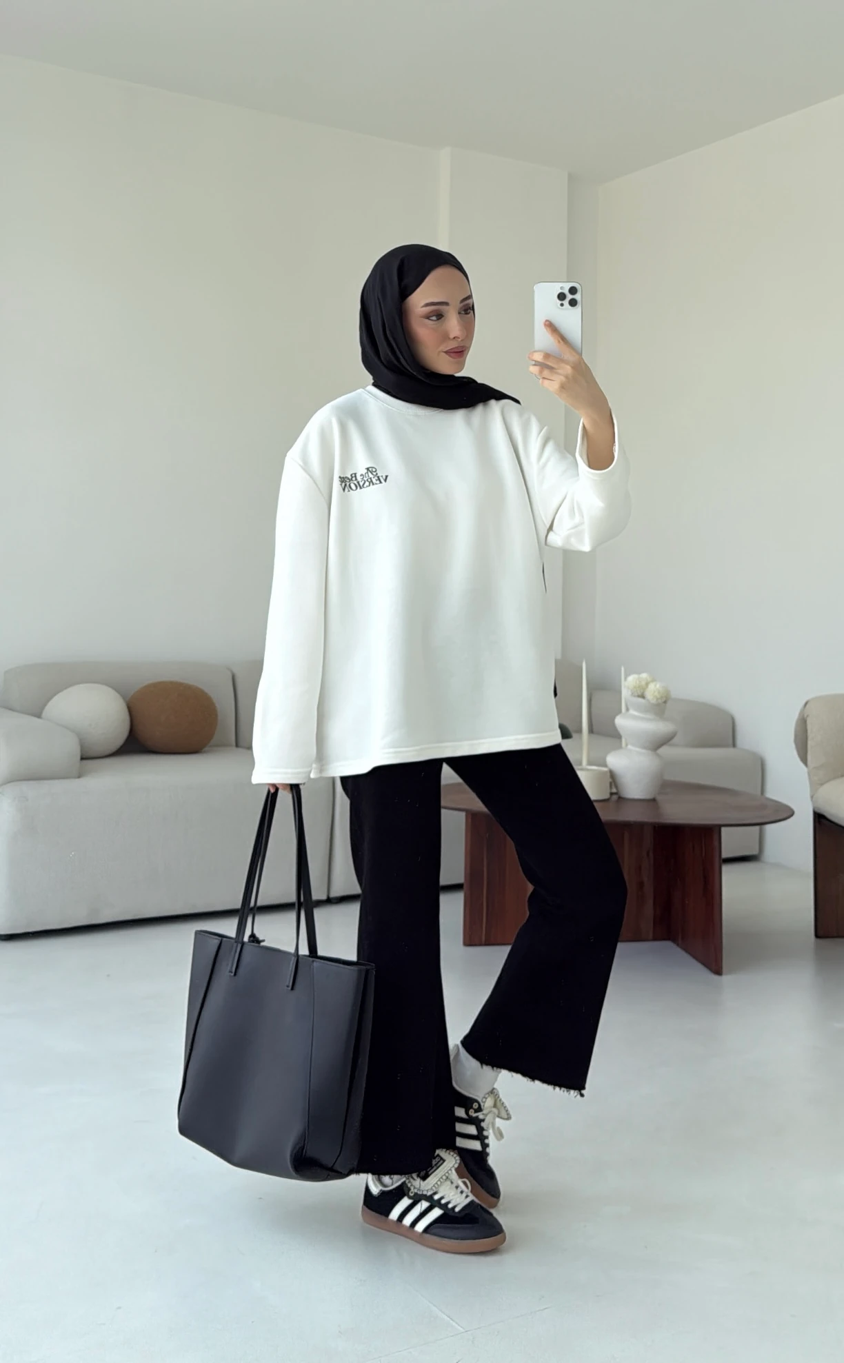 Version Baskılı Sweatshirt Beyaz