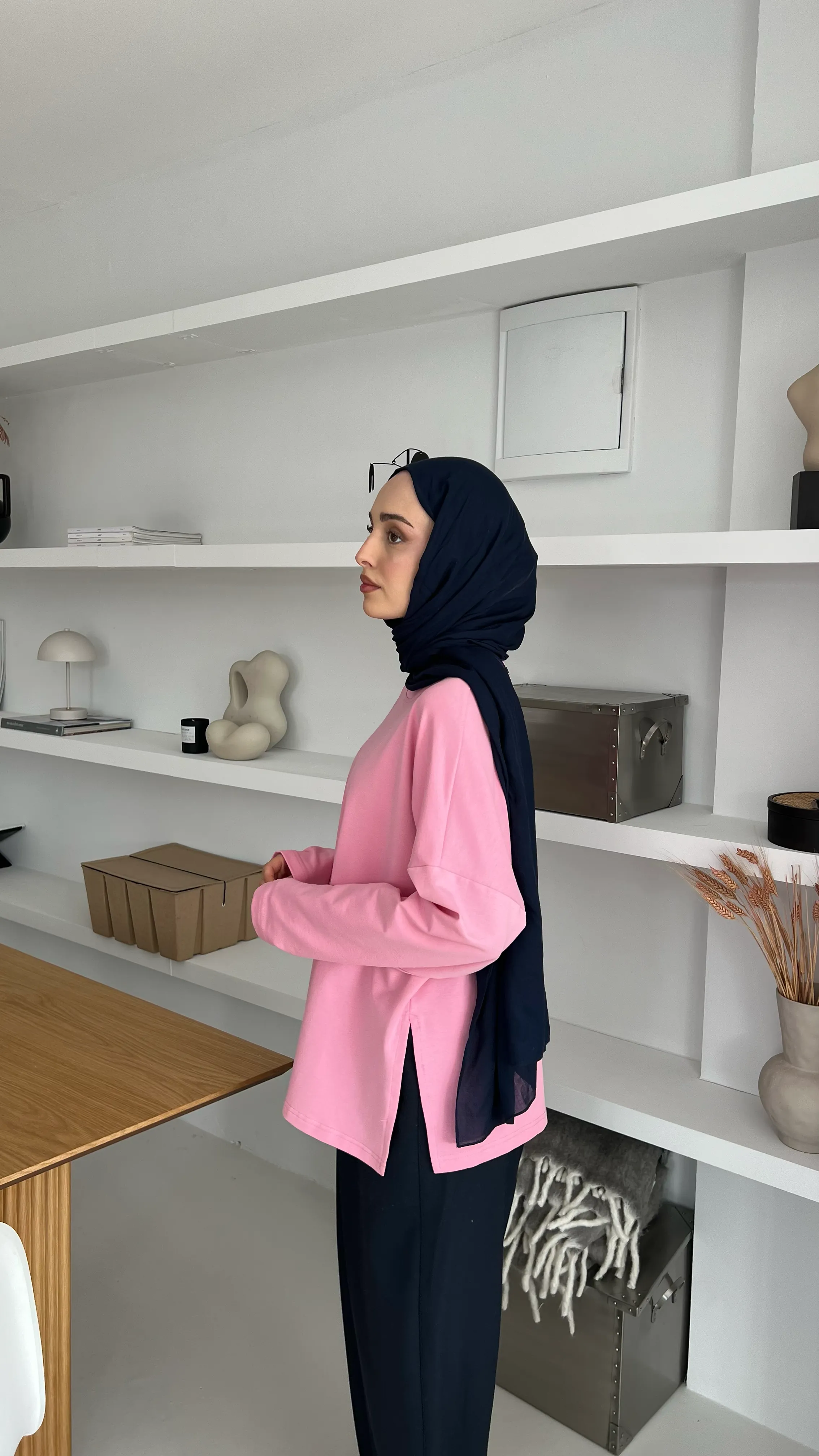 Yırtmaç Detaylı Sweatshirt Pembe