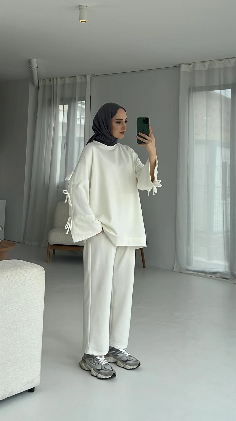 Kolları Detaylı Takım Ekru