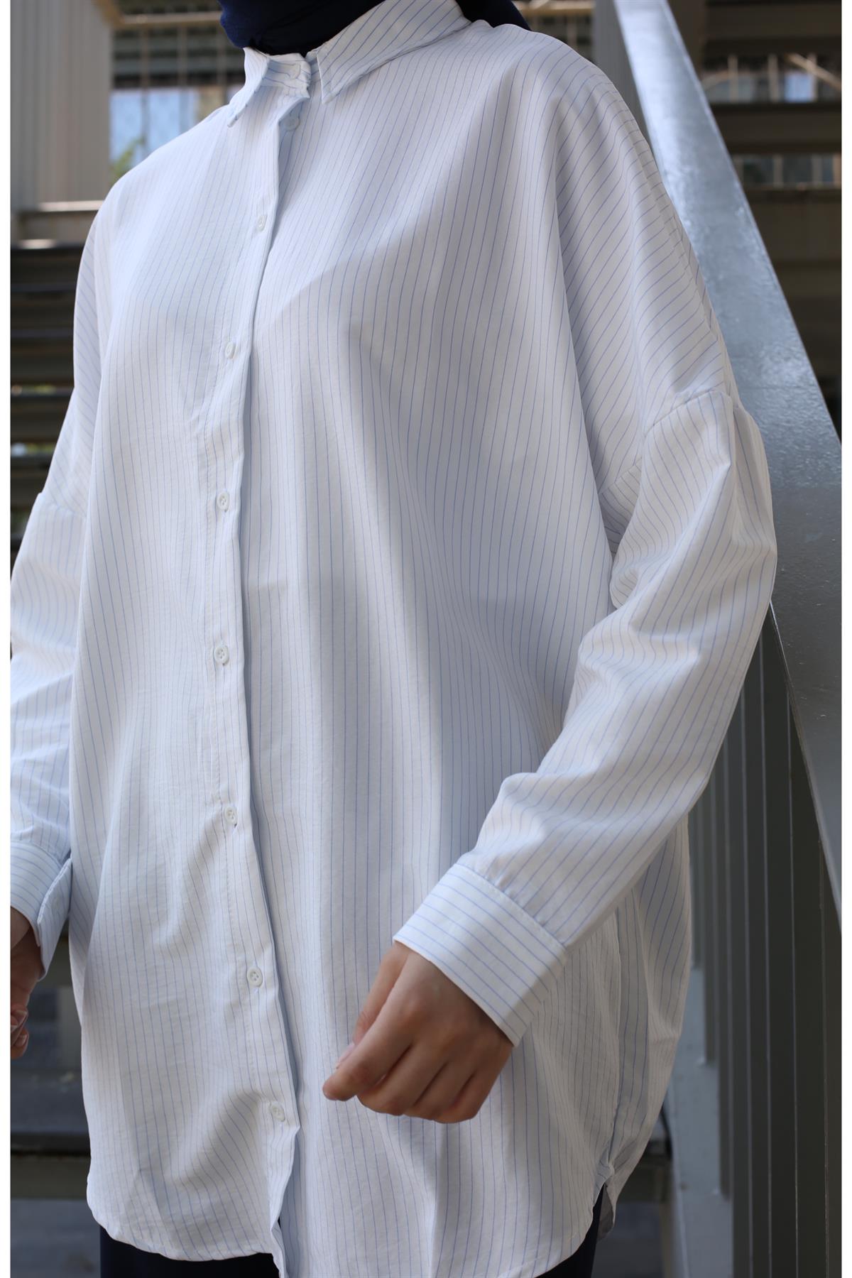 İnce Çizgili Mavi Gömlek