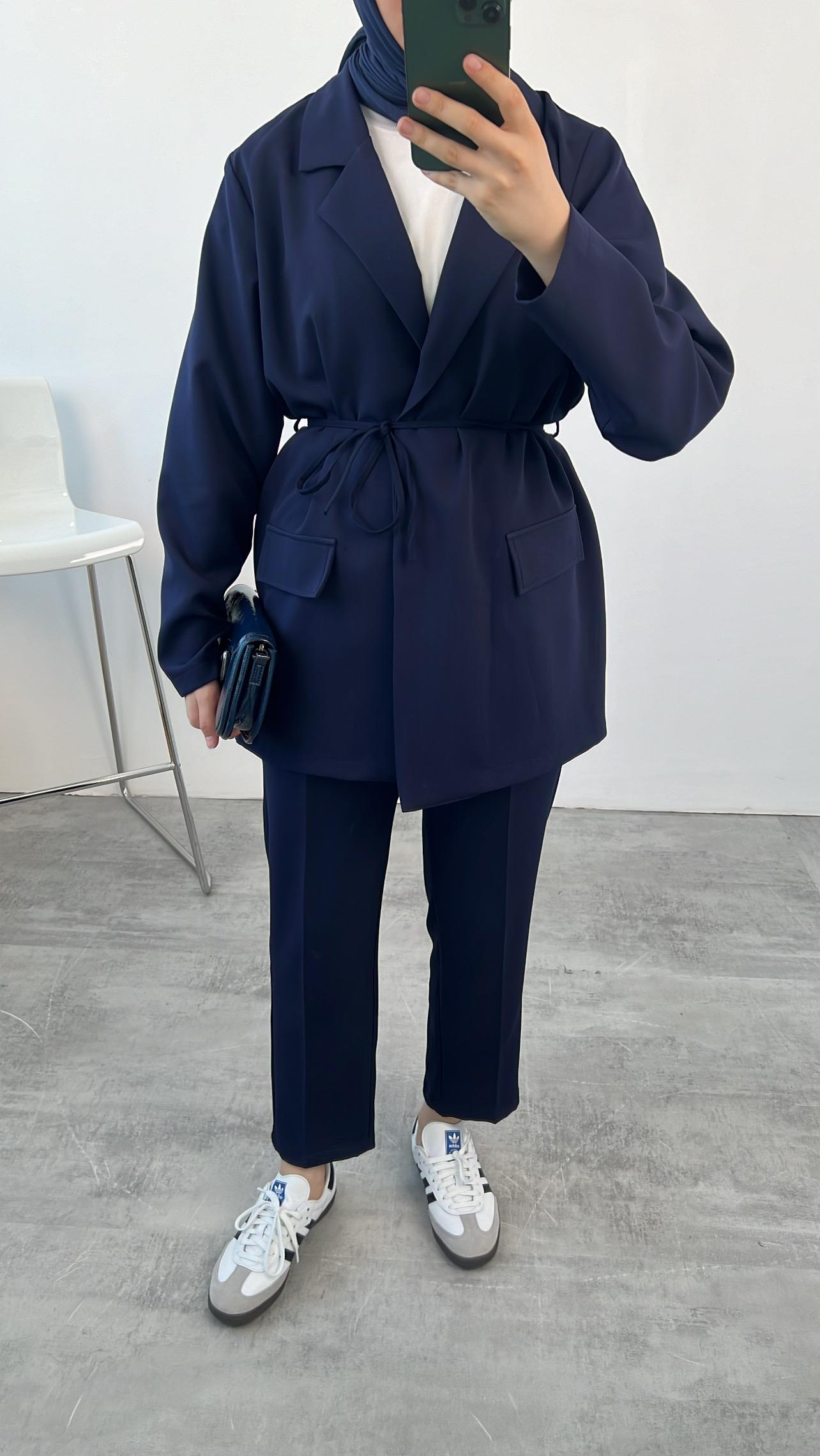 Beli Bağlamalı Ceketli Takım Lacivert