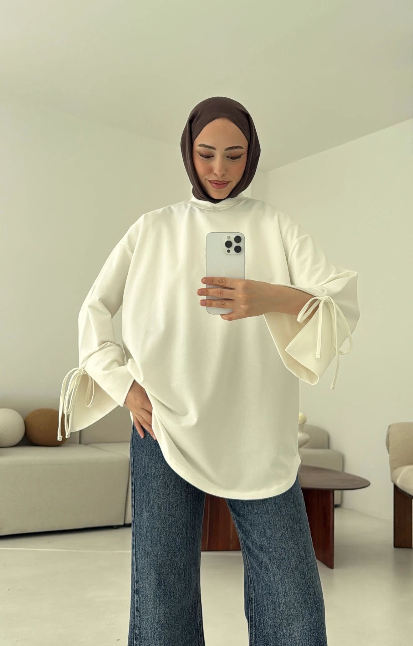 Manşeti Yırtmaçlı Sweat Ekru Antrasit