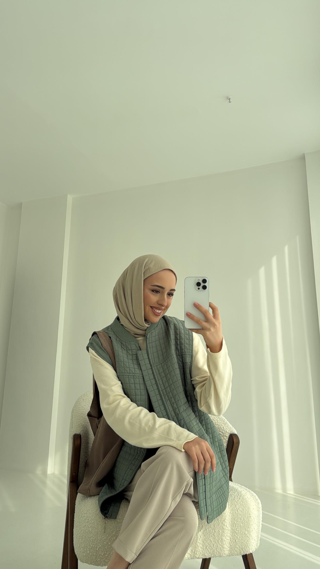 Kapitone Yelek Mint