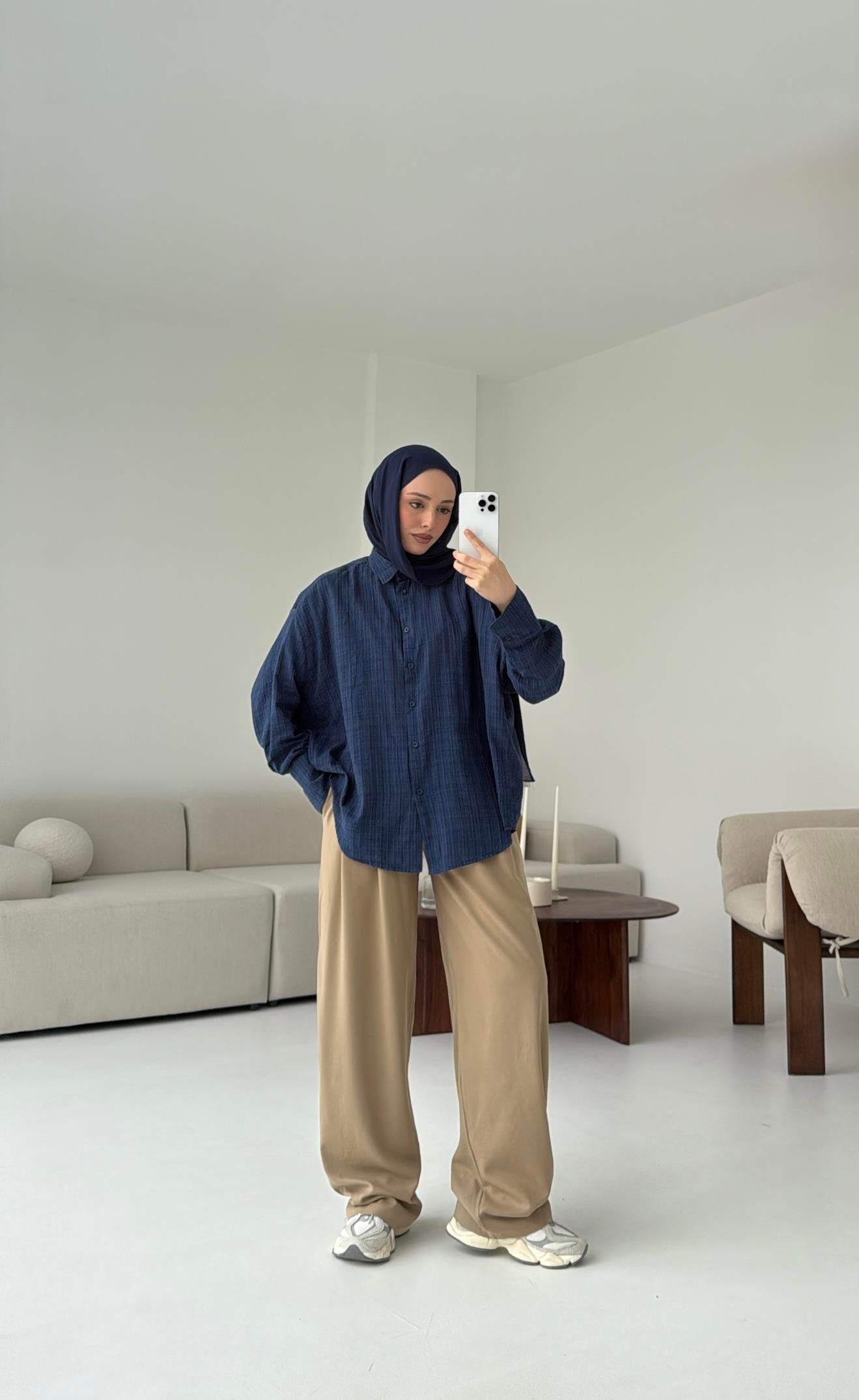 Kare Dokulu Lacivert Oversize Gömlek