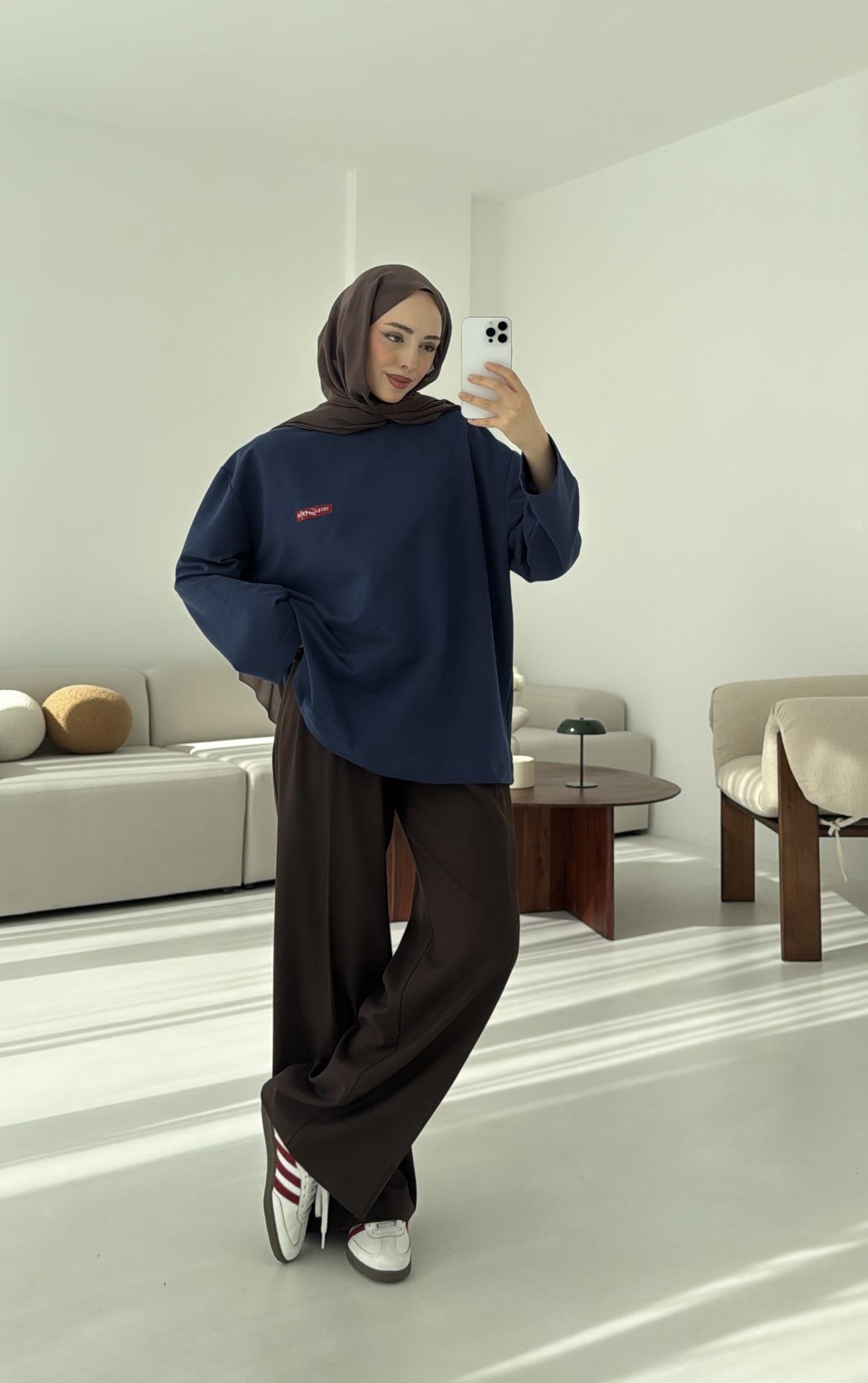 Etiket Baskılı Yazlık Sweatshirt  Lacivert