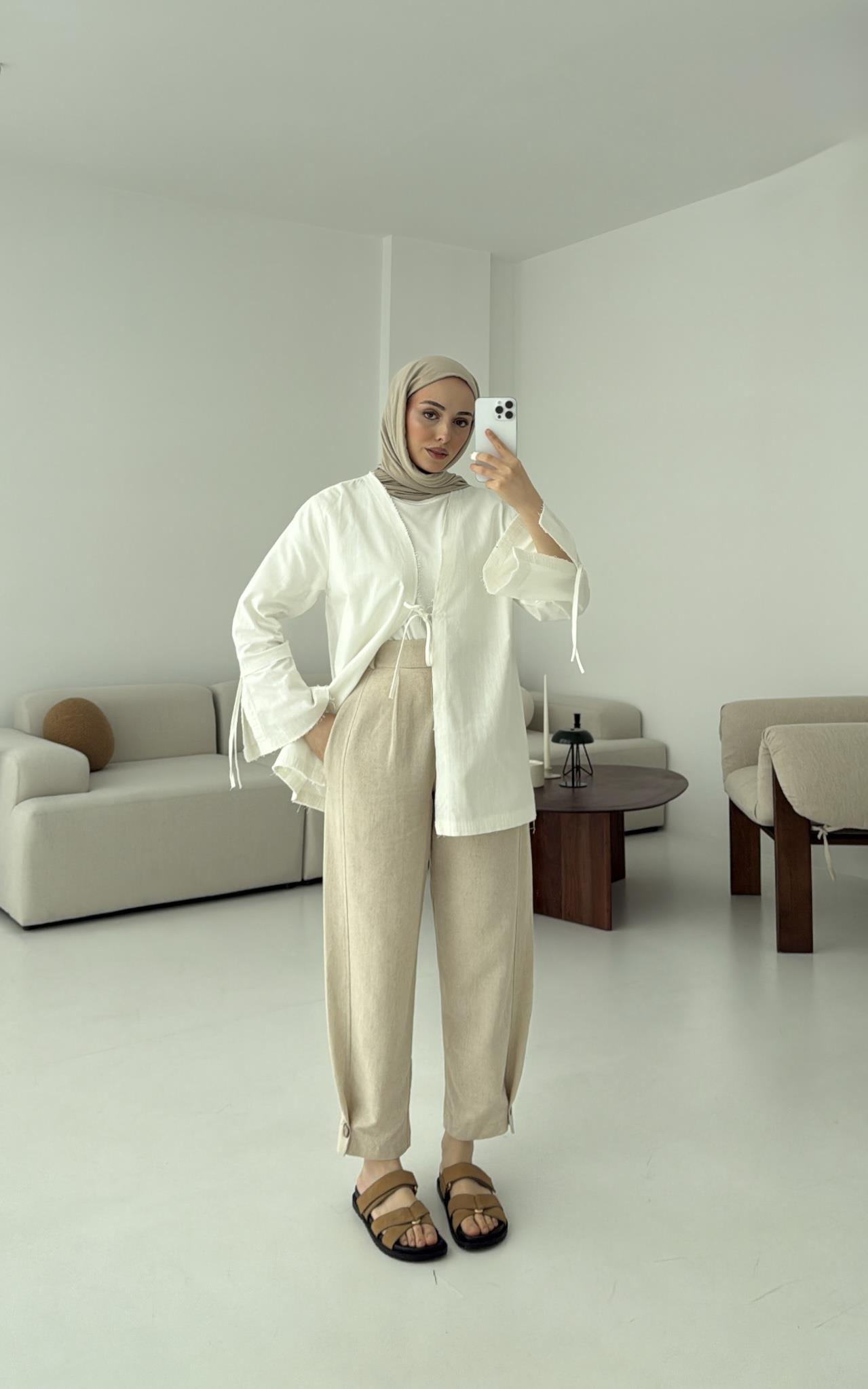 Kolu Yırtmaç Detay Kimono Beyaz