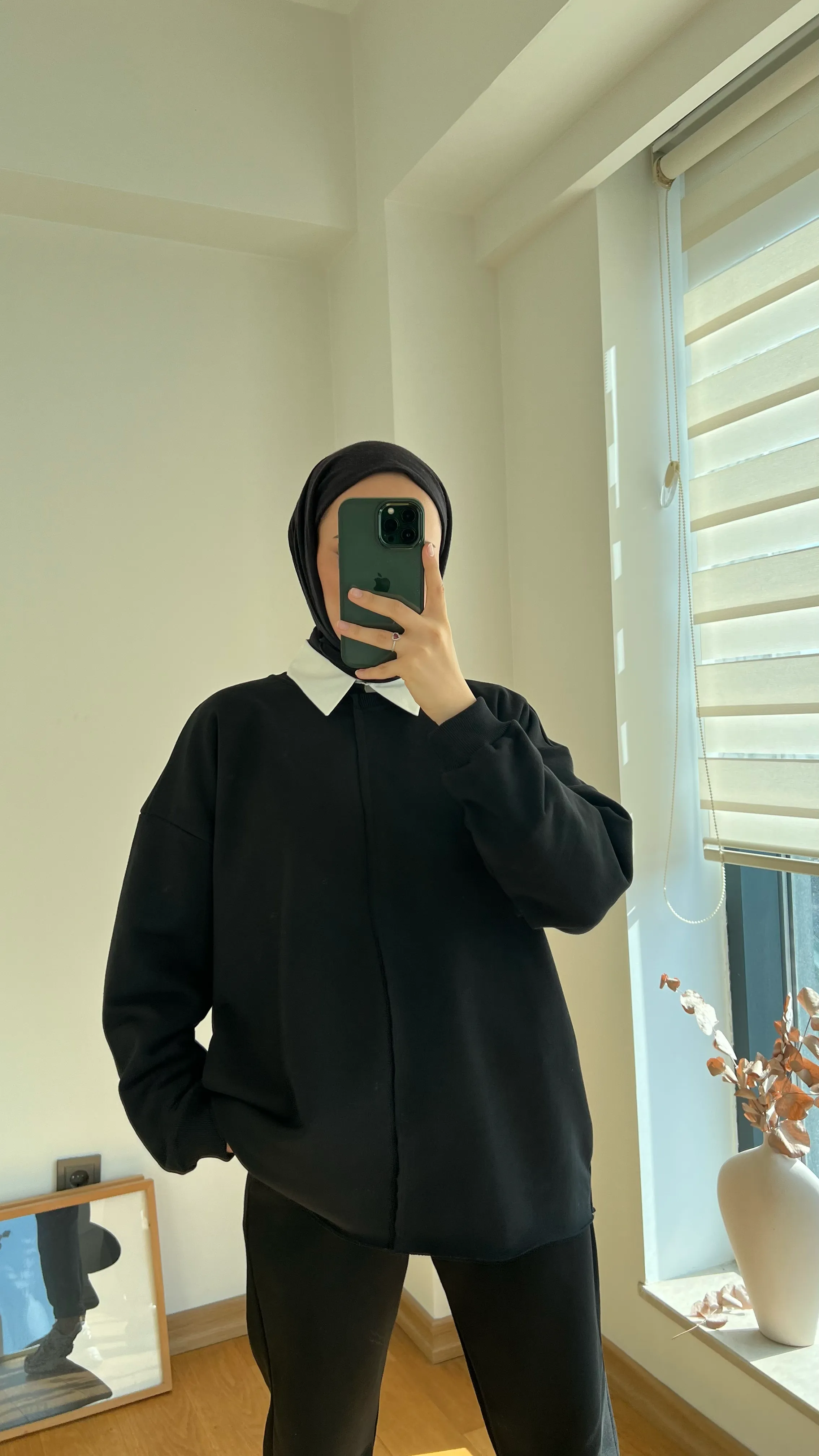 Altı Kesik Detaylı Sweatshirt Siyah