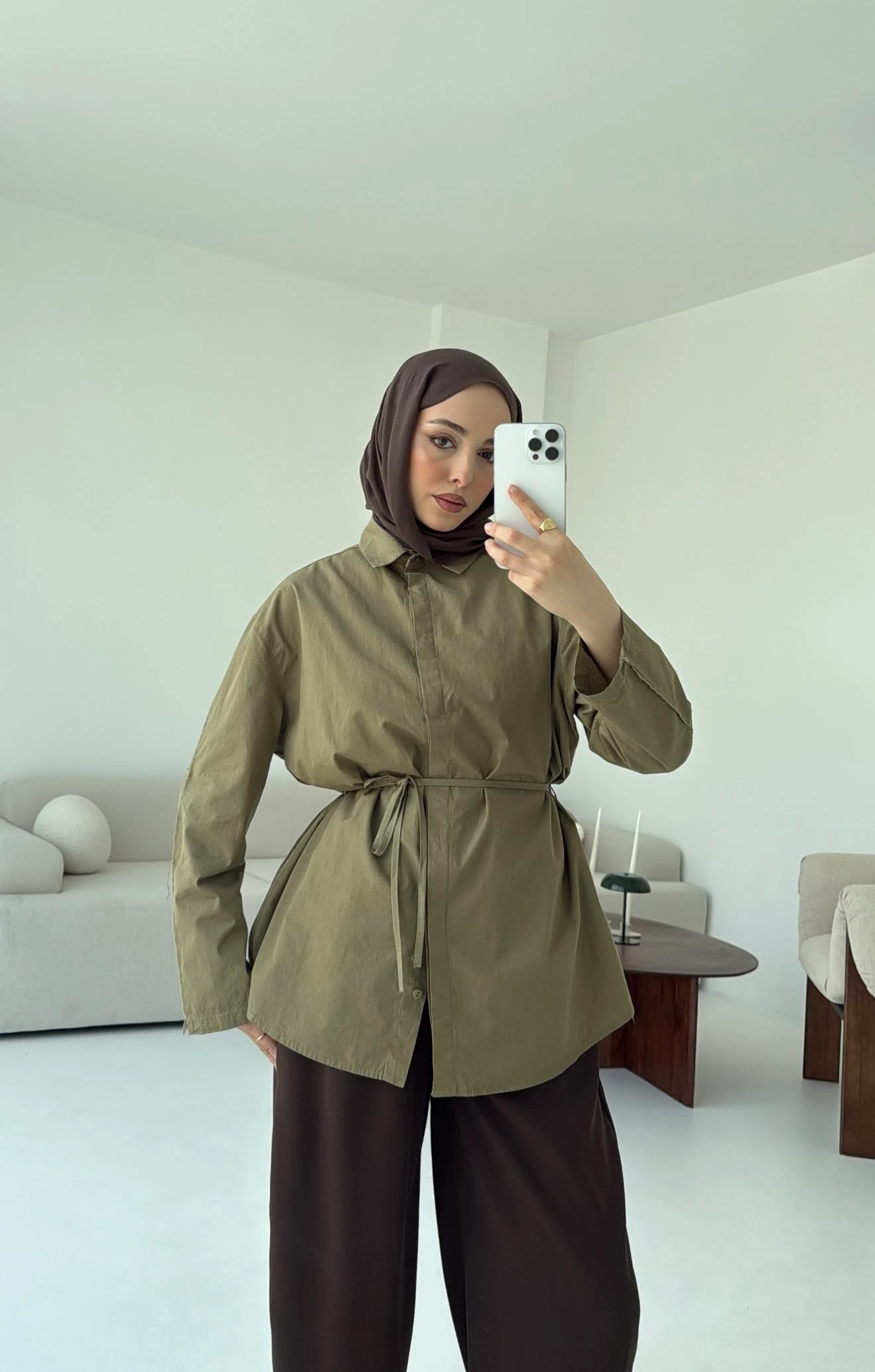 Kolları Pis Dikiş Kemerli Gömlek Haki