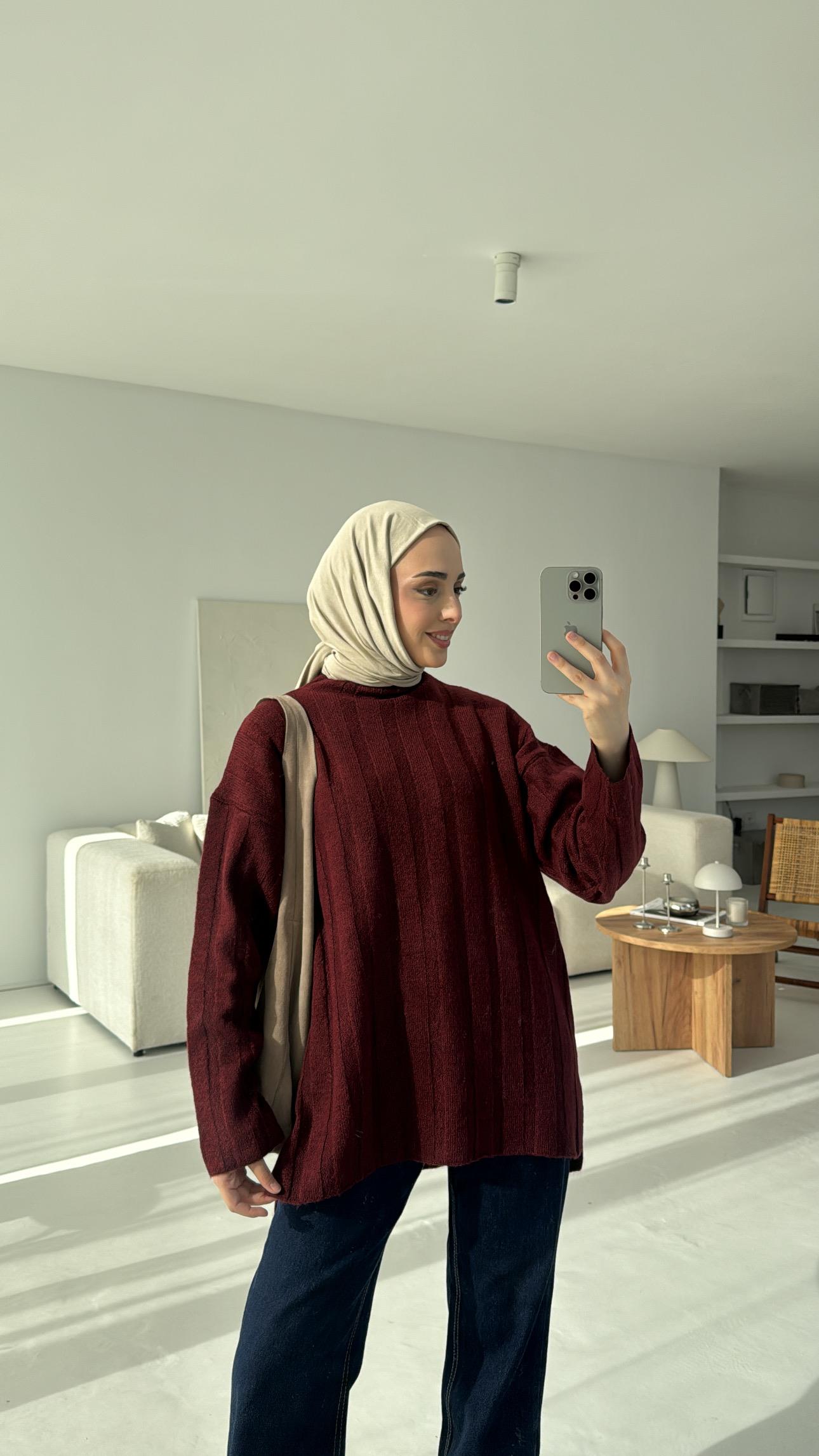 Yırtmaç Detaylı Triko Bordo