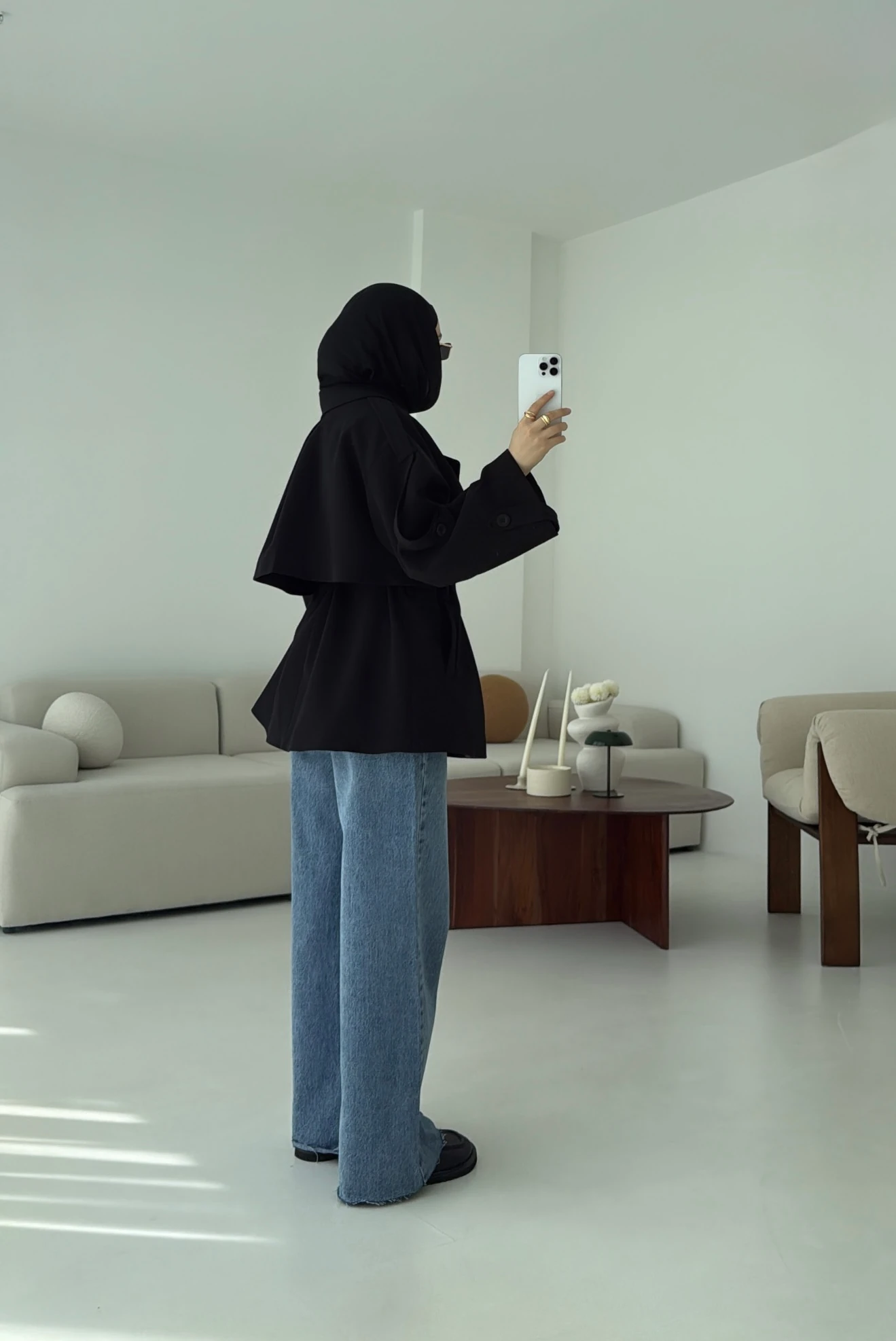 Siyah Bağlamalı Trençkot