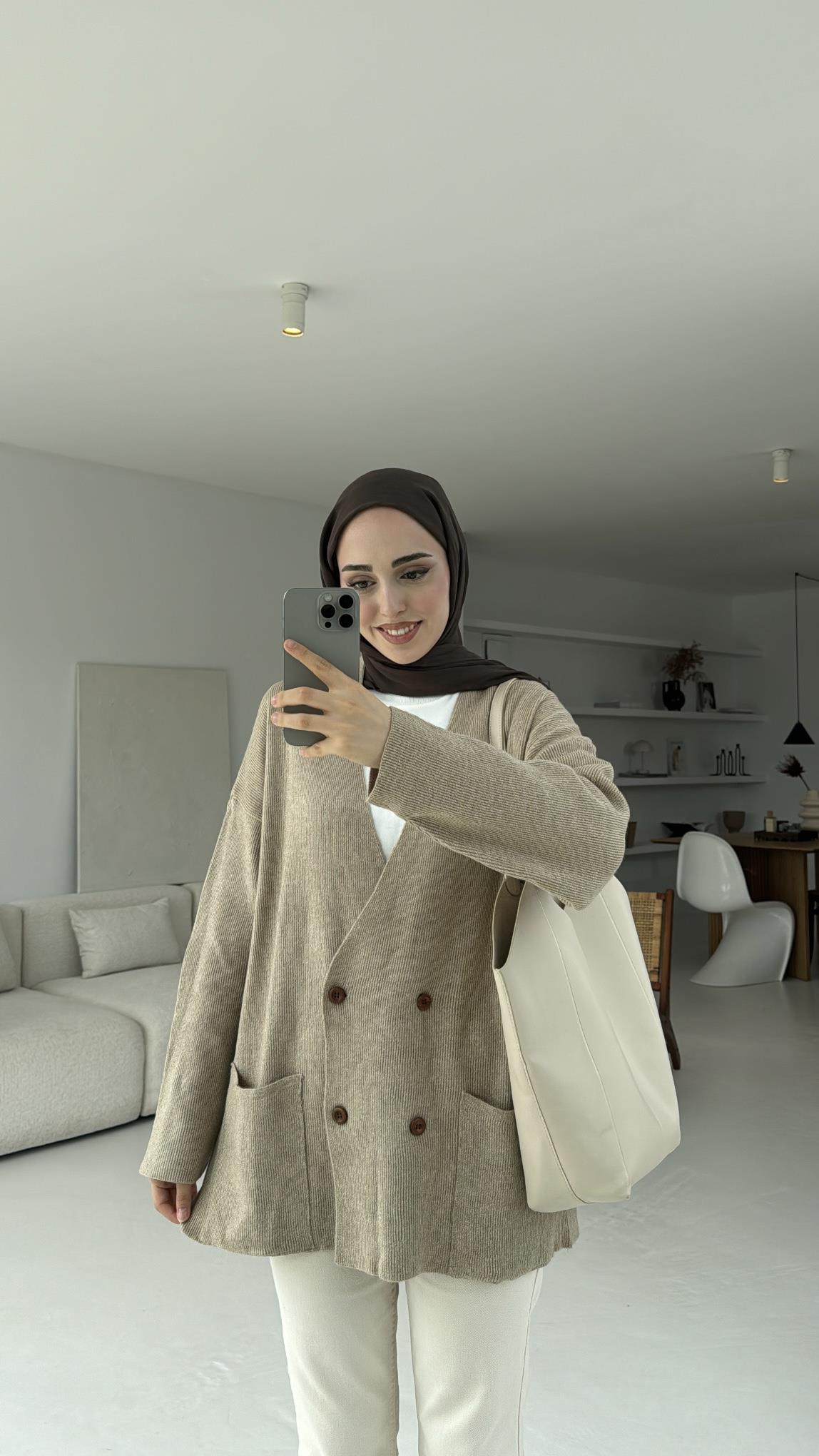 Düğmeli Cepli Triko Hırka Vizon