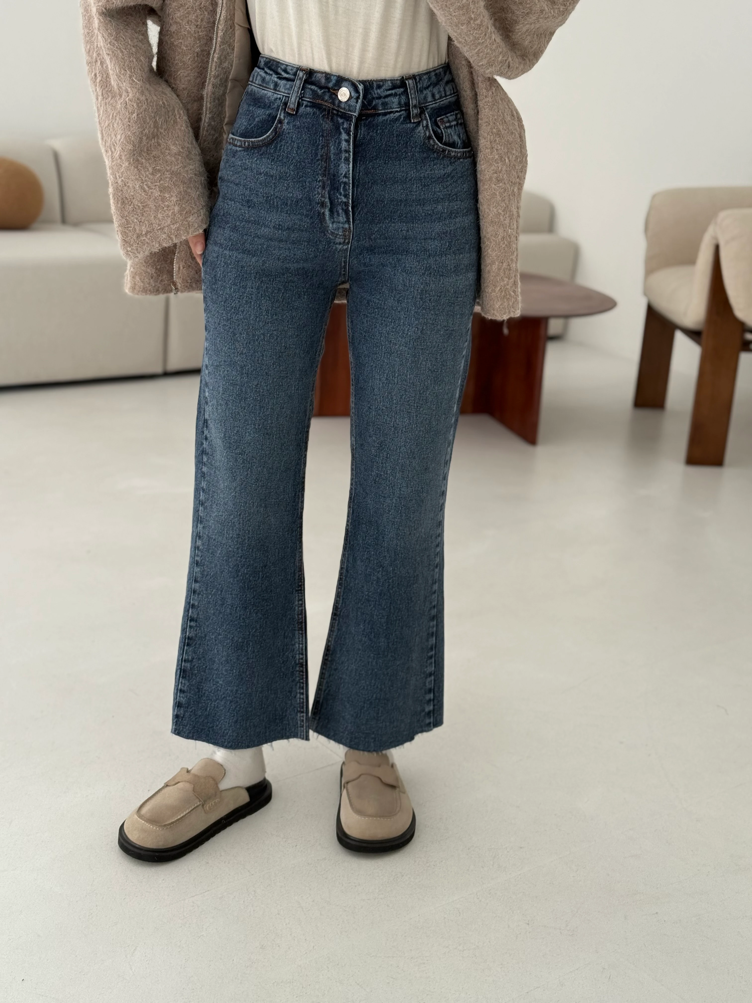 Premium Paçası Kesik Hafif İspanyol Jean R138