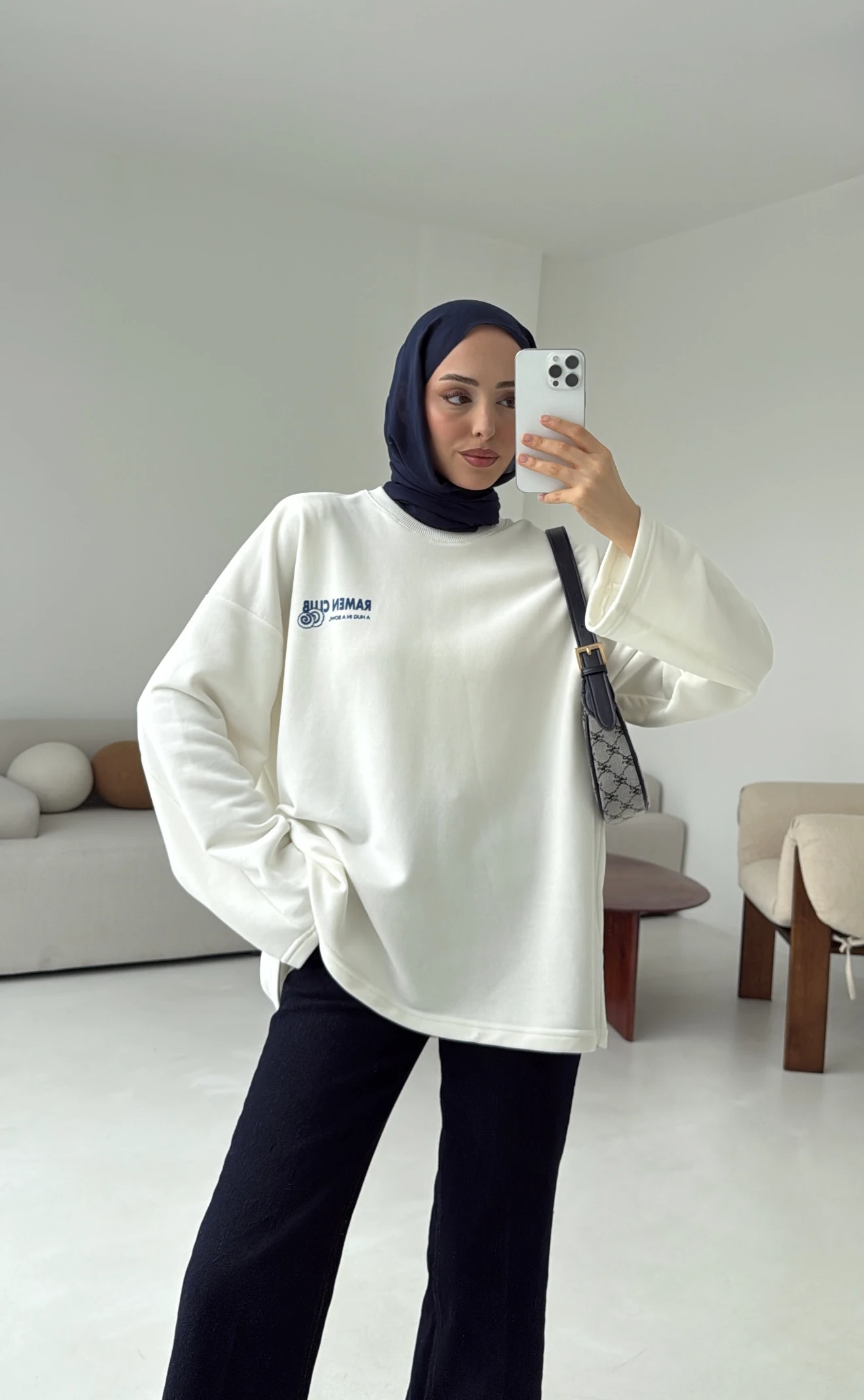 Ramen Baskılı Sweat Beyaz