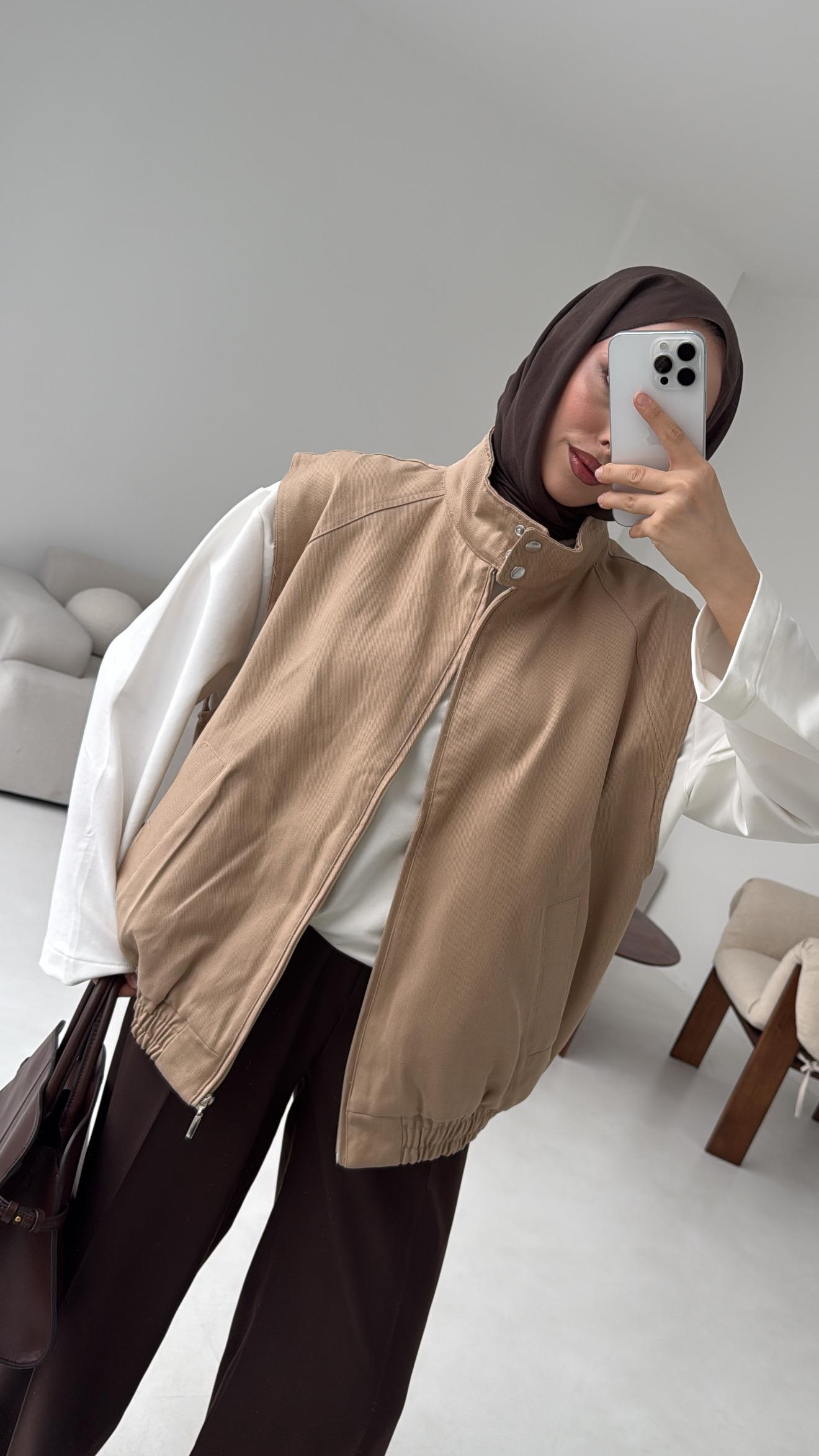 Dik Yaka Bej Gabardin Yelek