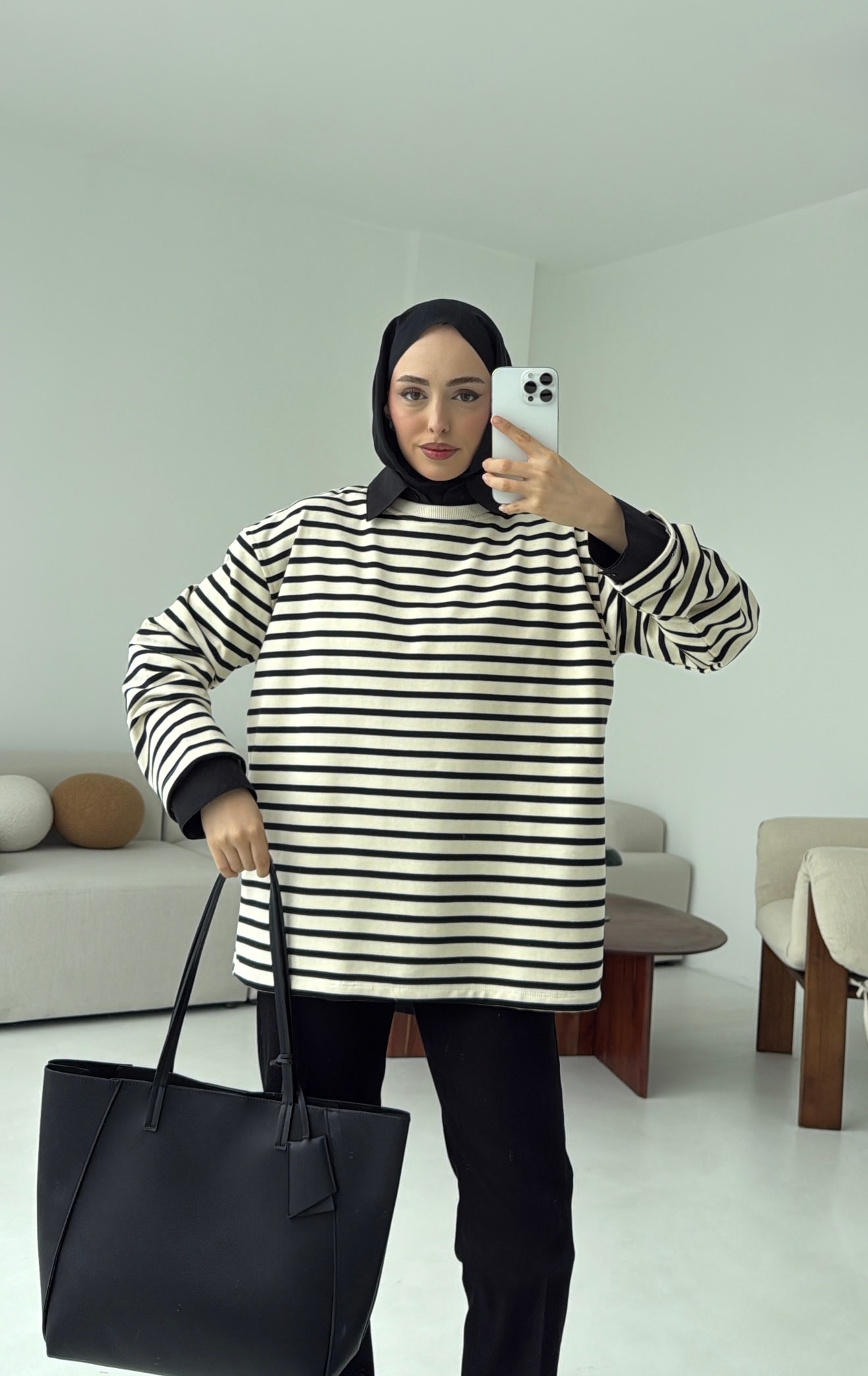 Siyah Çizgili Sweat