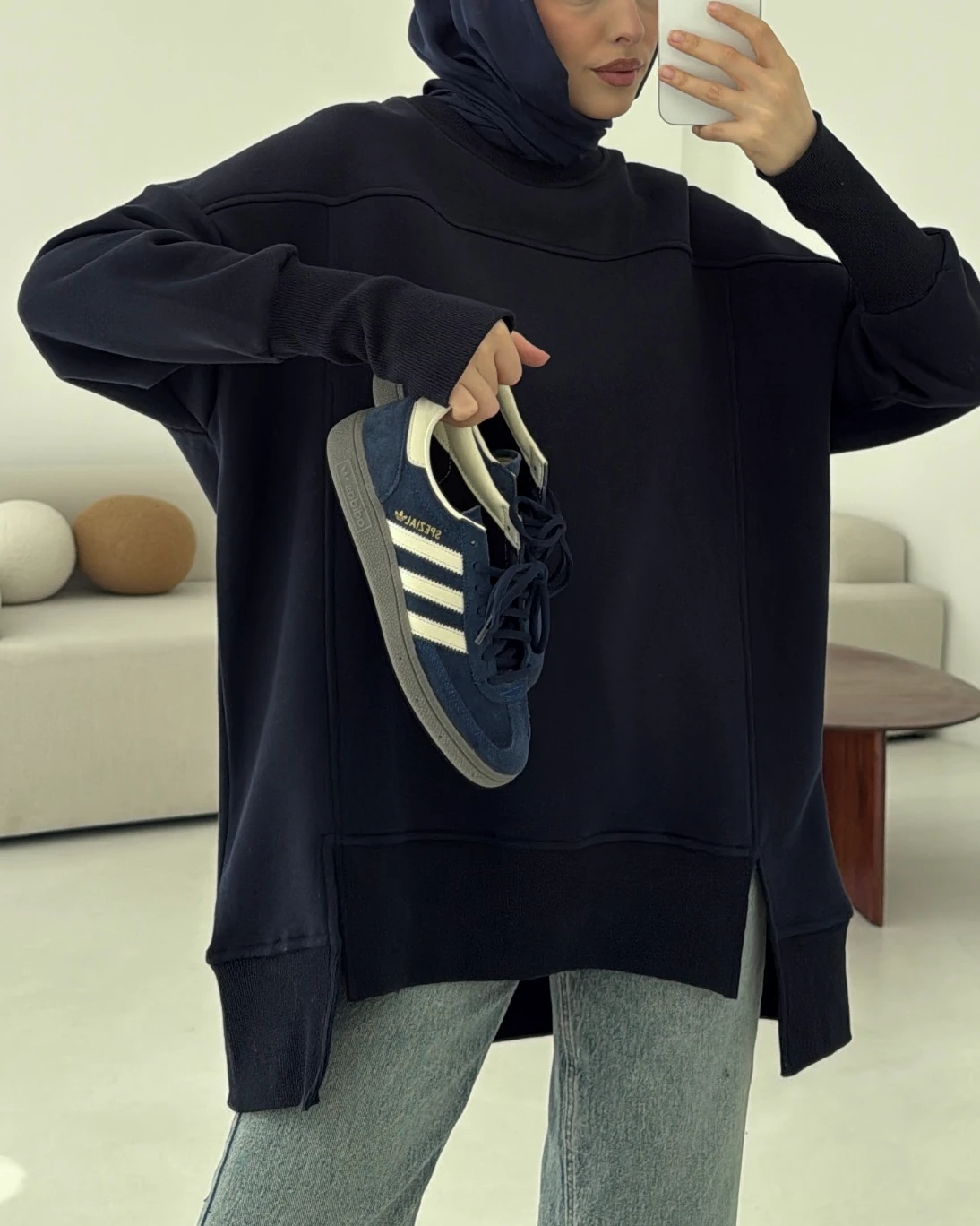 Parmak Geçmeli Asimetri Kesim Sweat Lacivert