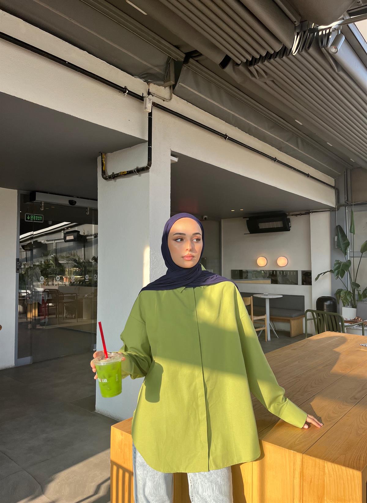 Basıc Yeşil  Gömlek