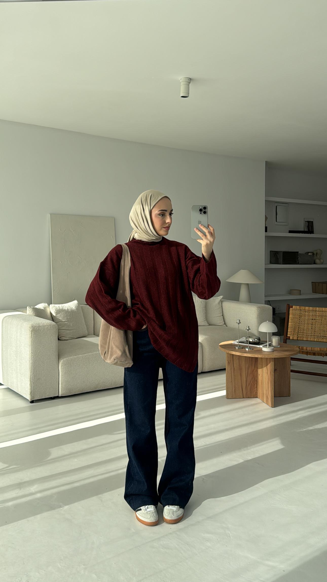 Yırtmaç Detaylı Triko Bordo