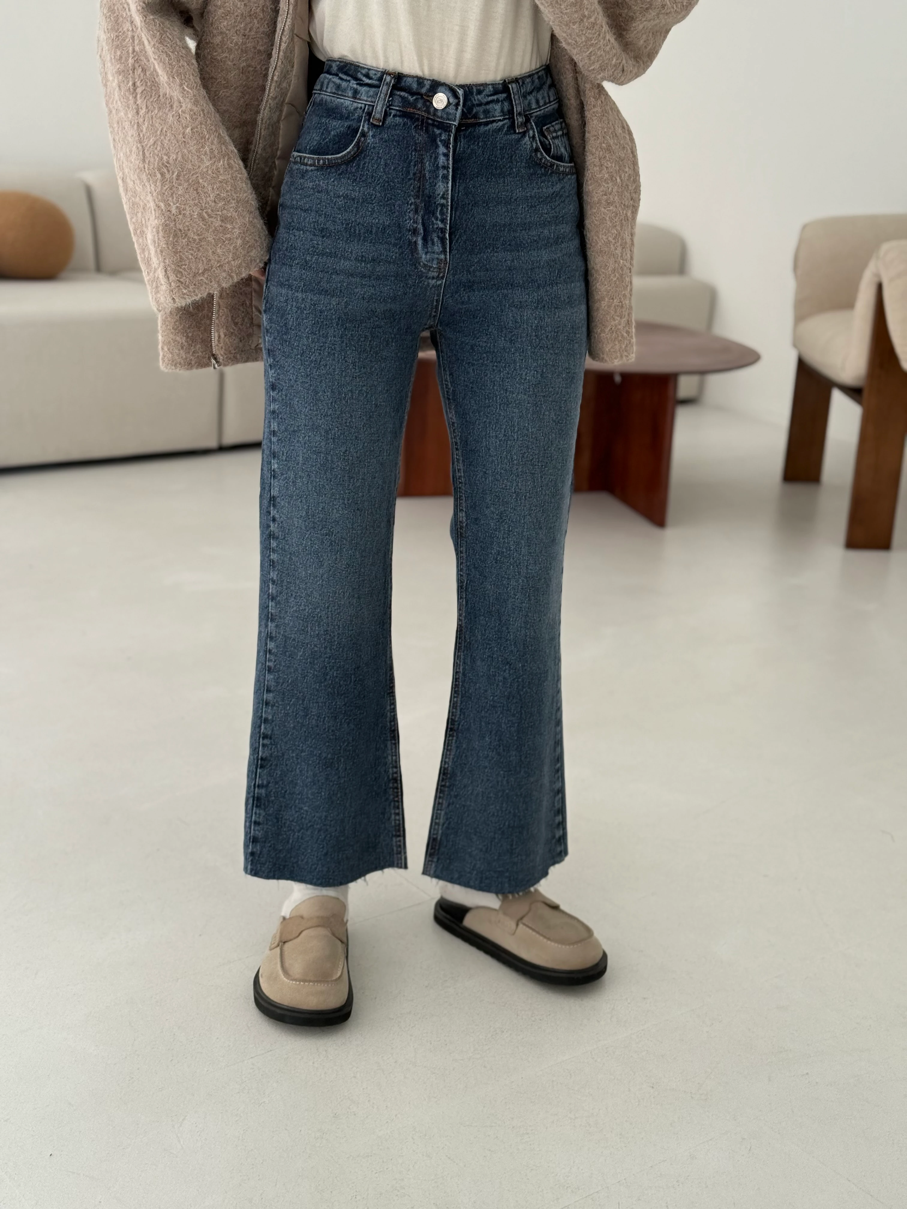 Premium Paçası Kesik Hafif İspanyol Jean R138