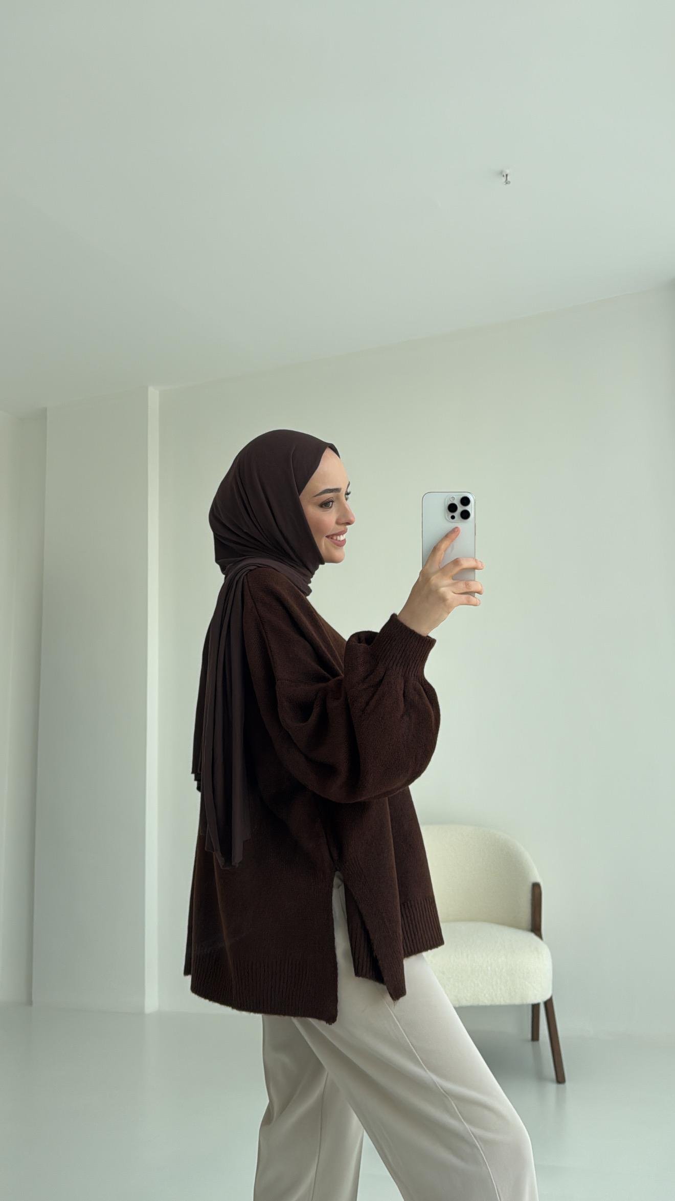 Yırtmaç Detay Balon Kol Triko Kahve