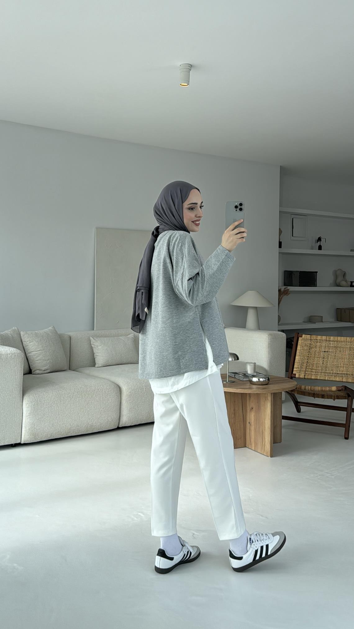 Yırtmaç Detaylı Sweatshirt Gri