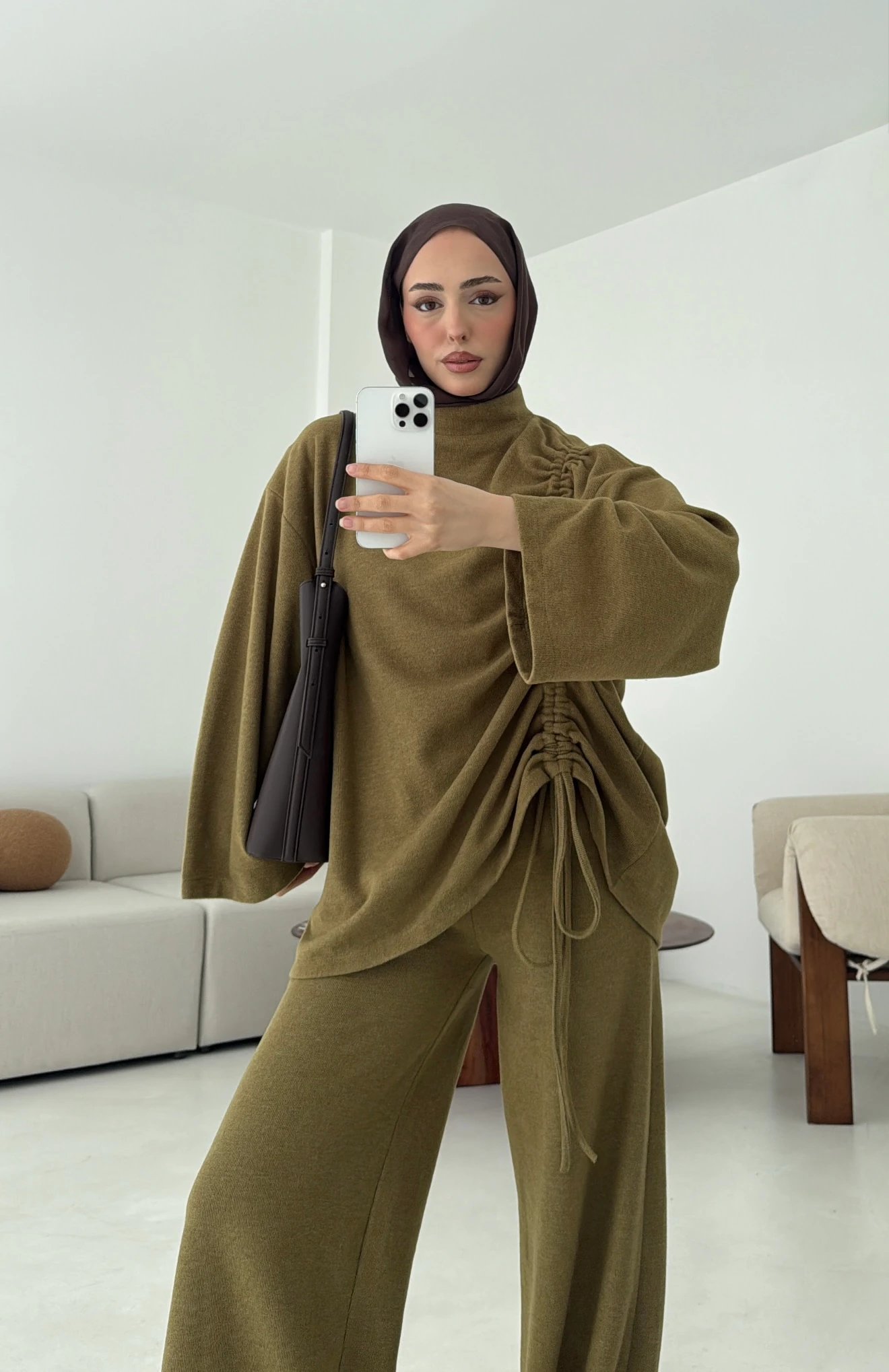 Bluzu Yandan Biyeli Takım  Yağ yeşili