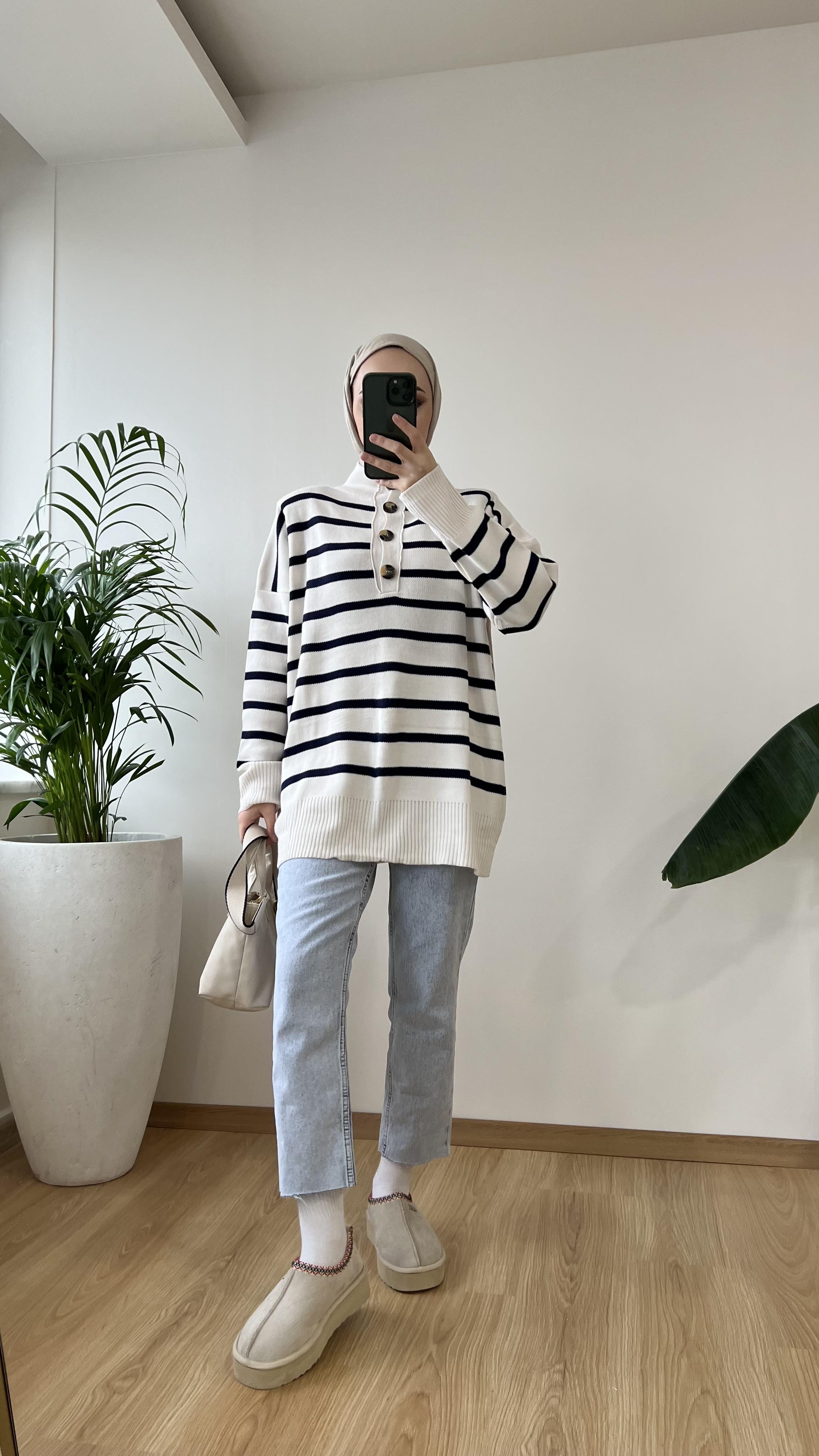 Düğmeli Triko Krem Lacivert