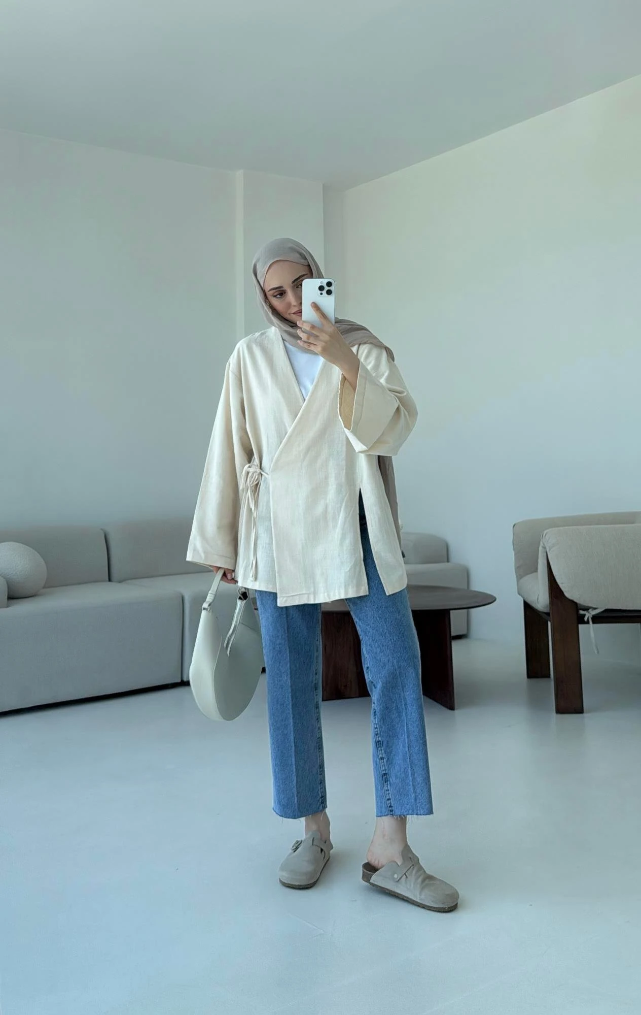 Ekru Yırtmaç Detay Keten Kimono