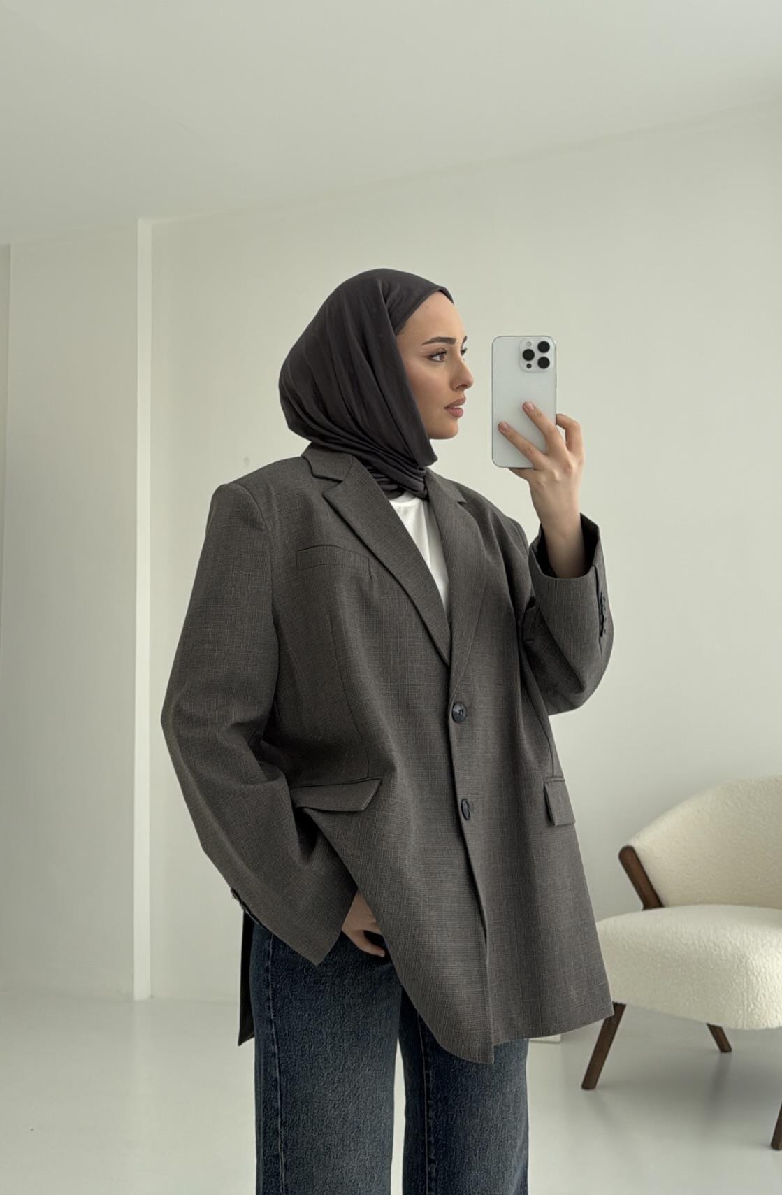 Yırtmaç Detaylı Oversize Blazer Ceket