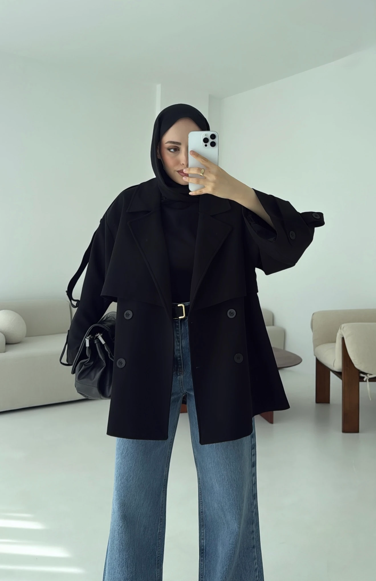 Siyah Bağlamalı Trençkot