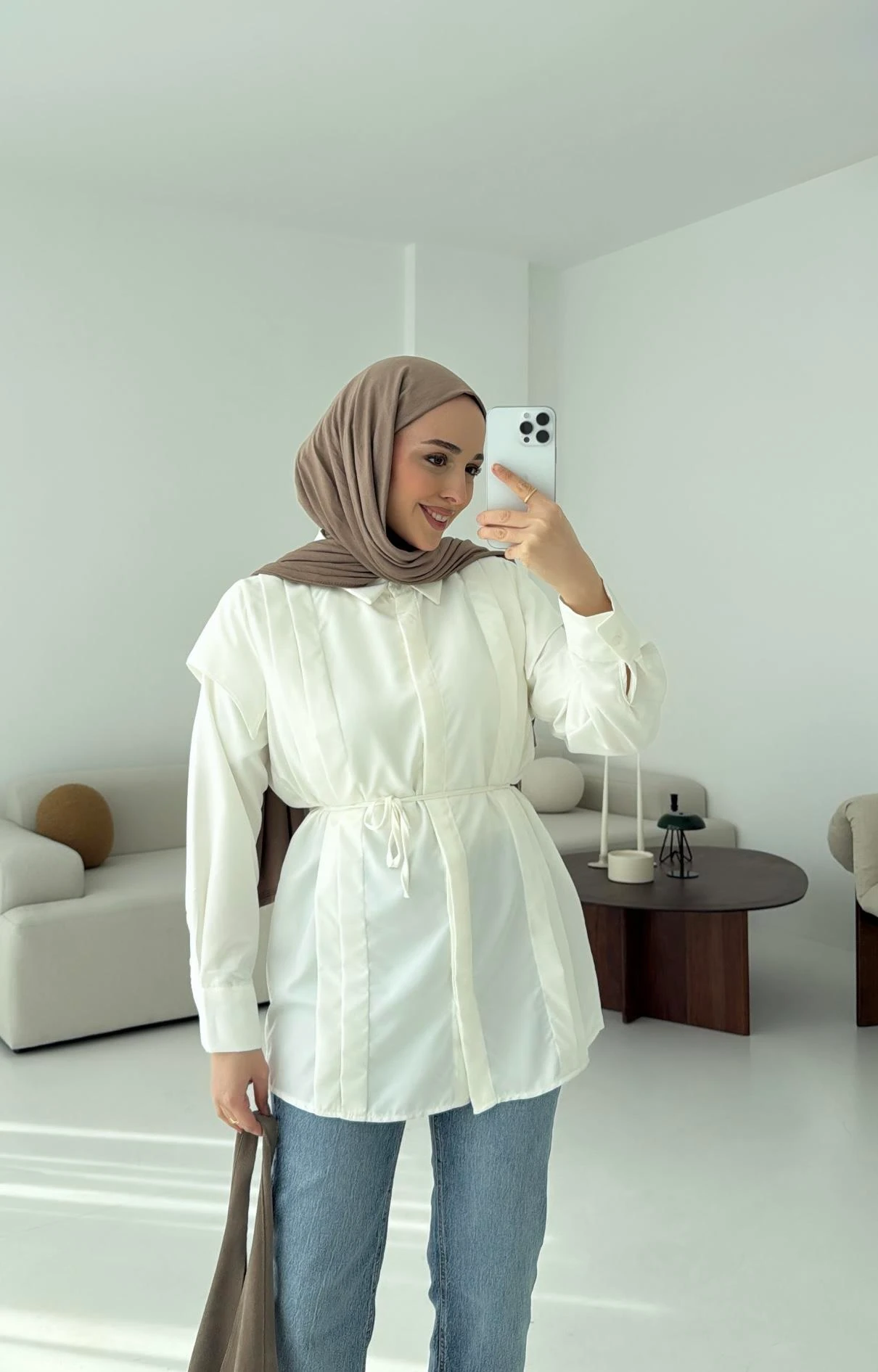 Çift Pileli Saten Bağlamalı Gömlek Beyaz