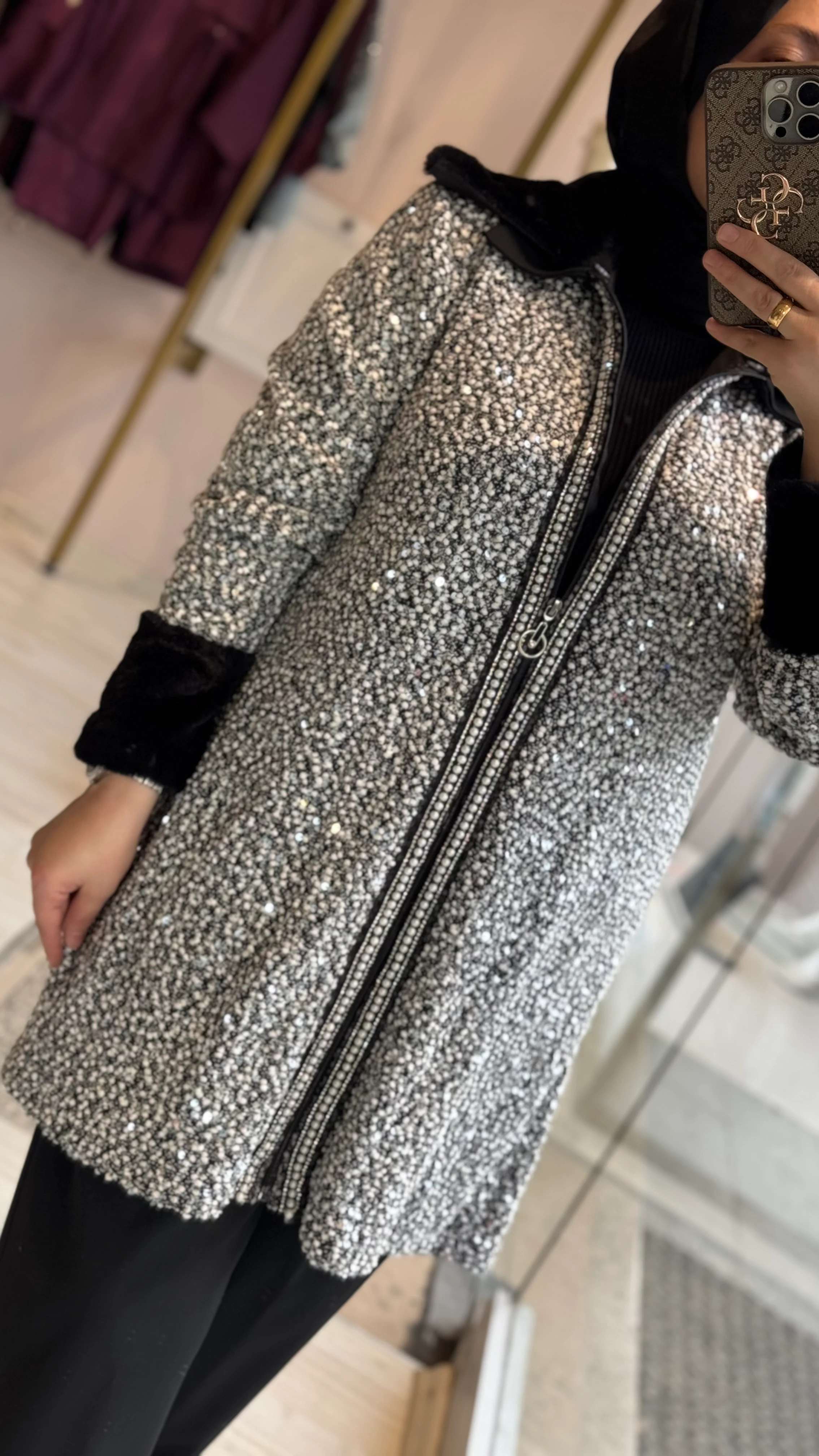 Selinada Işıltılı Ceket