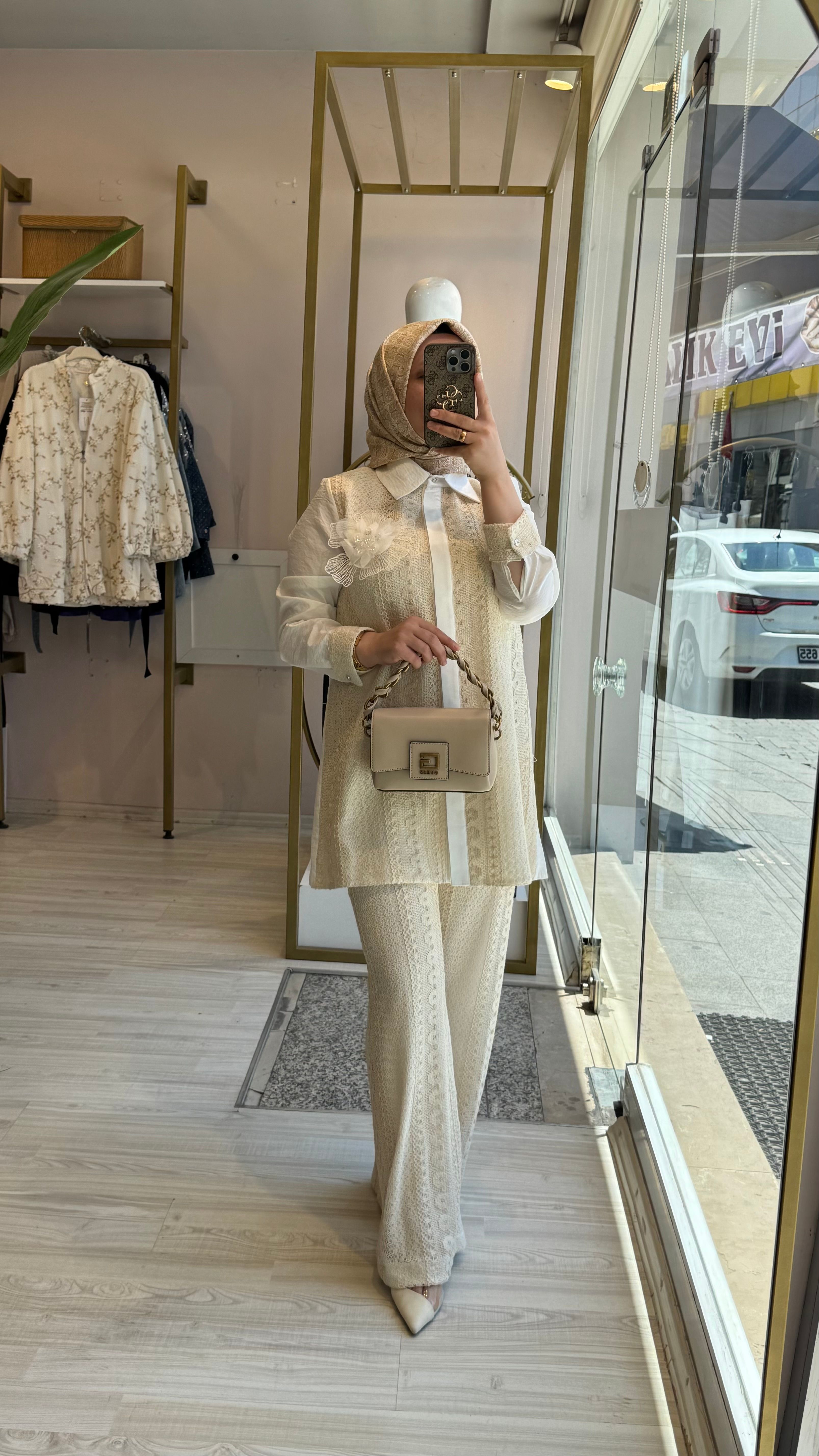Selinada Güpür Takım 