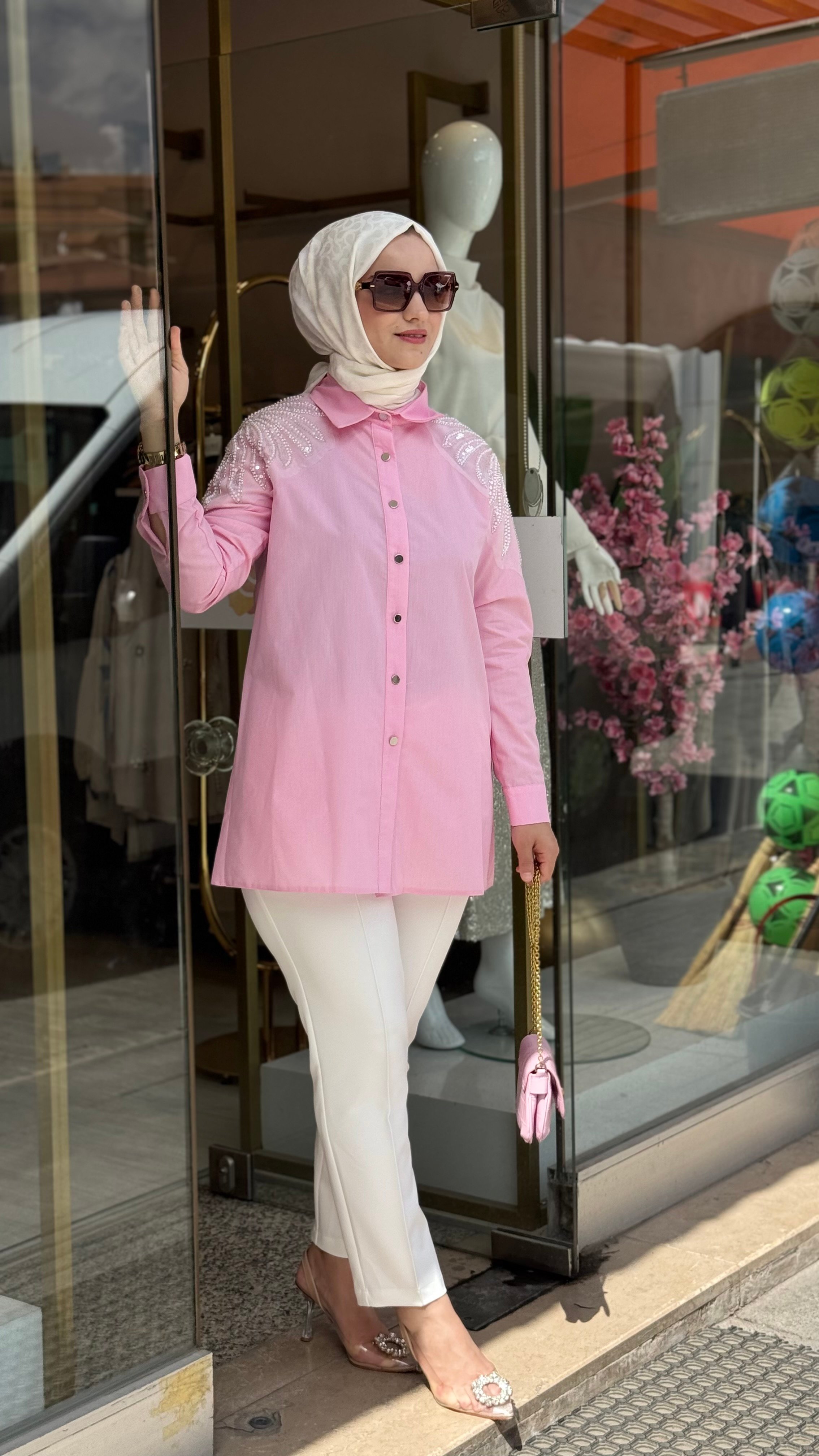 Selinada Taşlı Poplin Gömlek