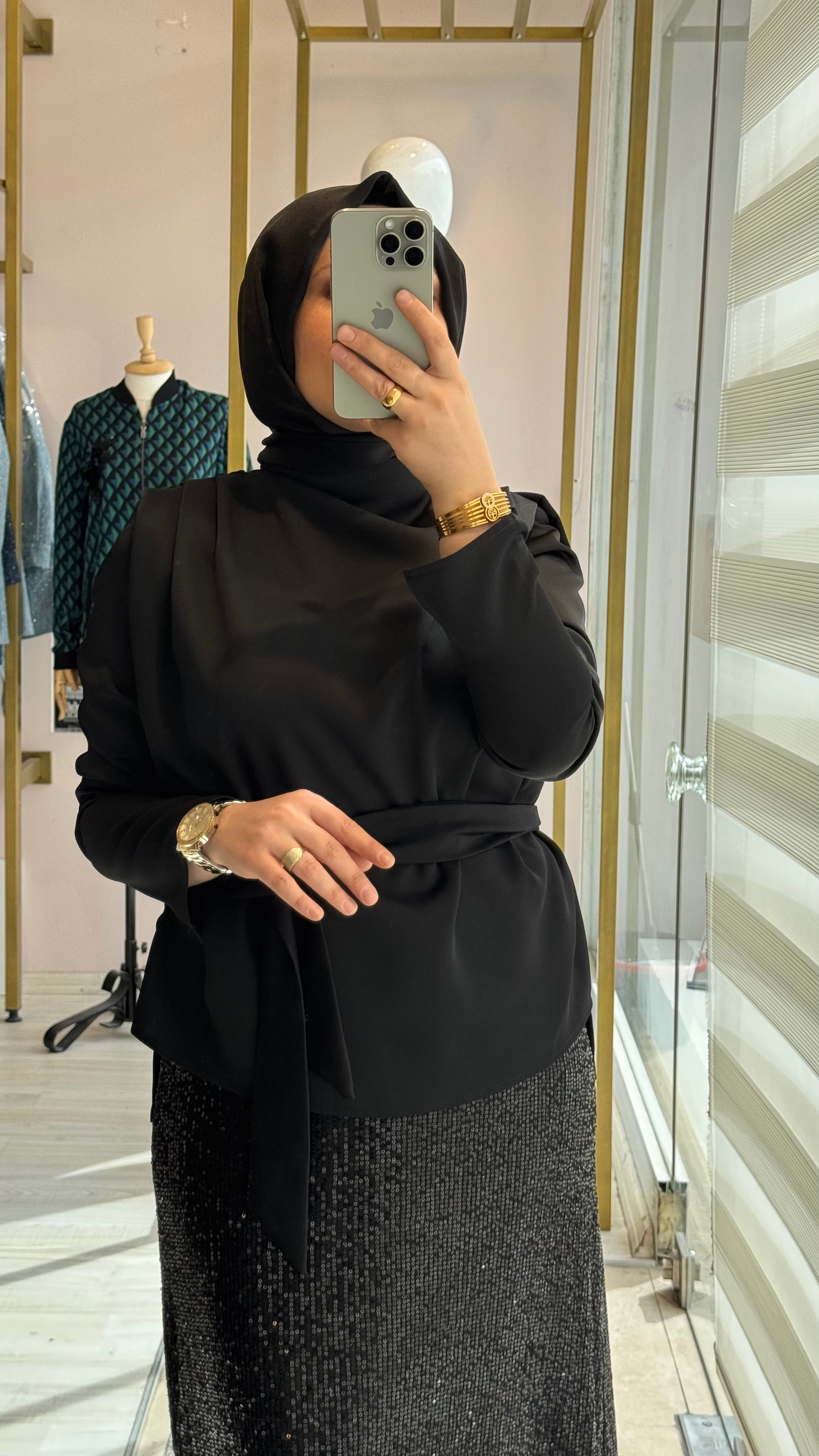 Aysha Saten Bluz