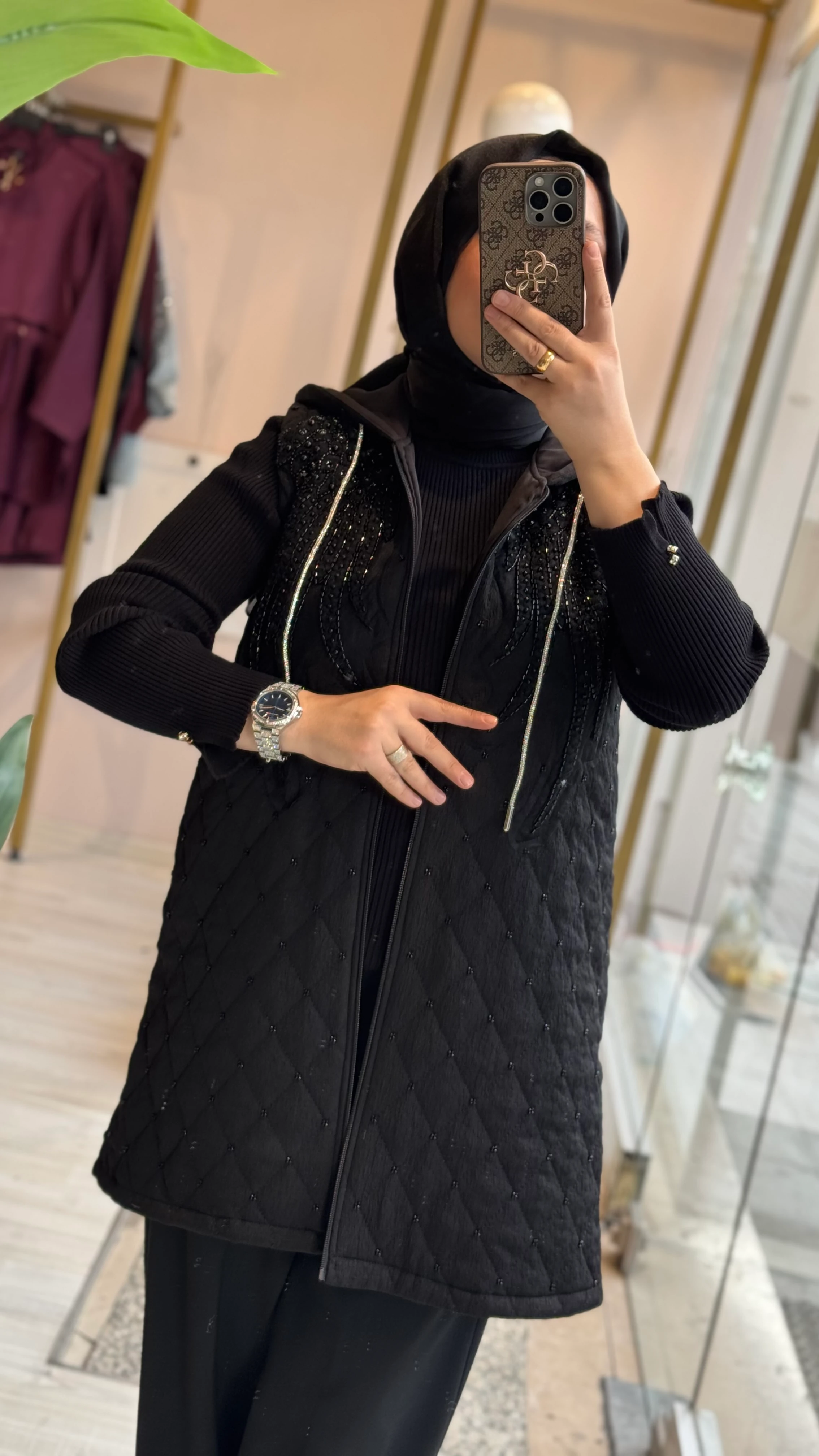 Selinada İşlemeli Yelek