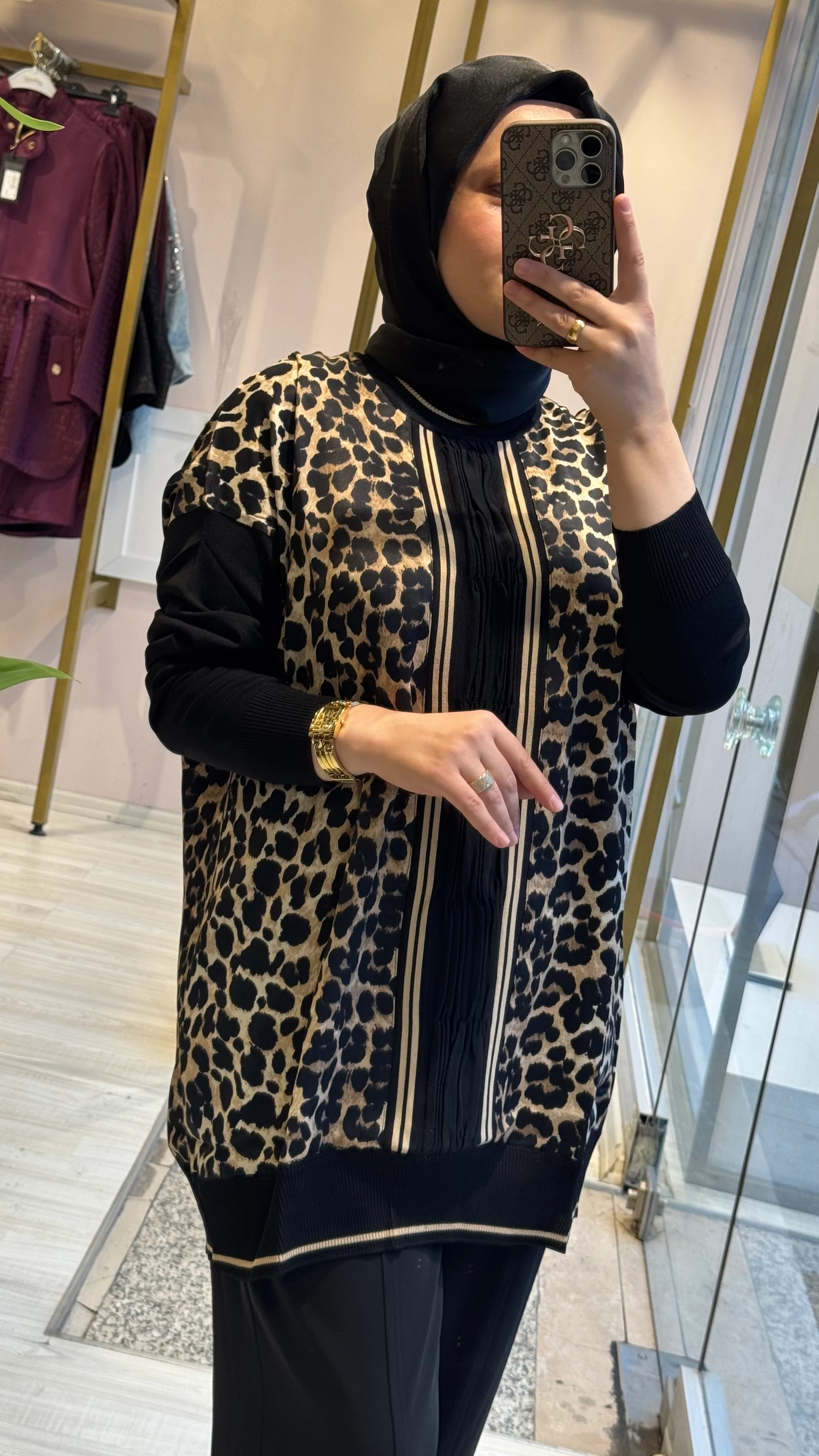 Ghisa Leopar Tunik