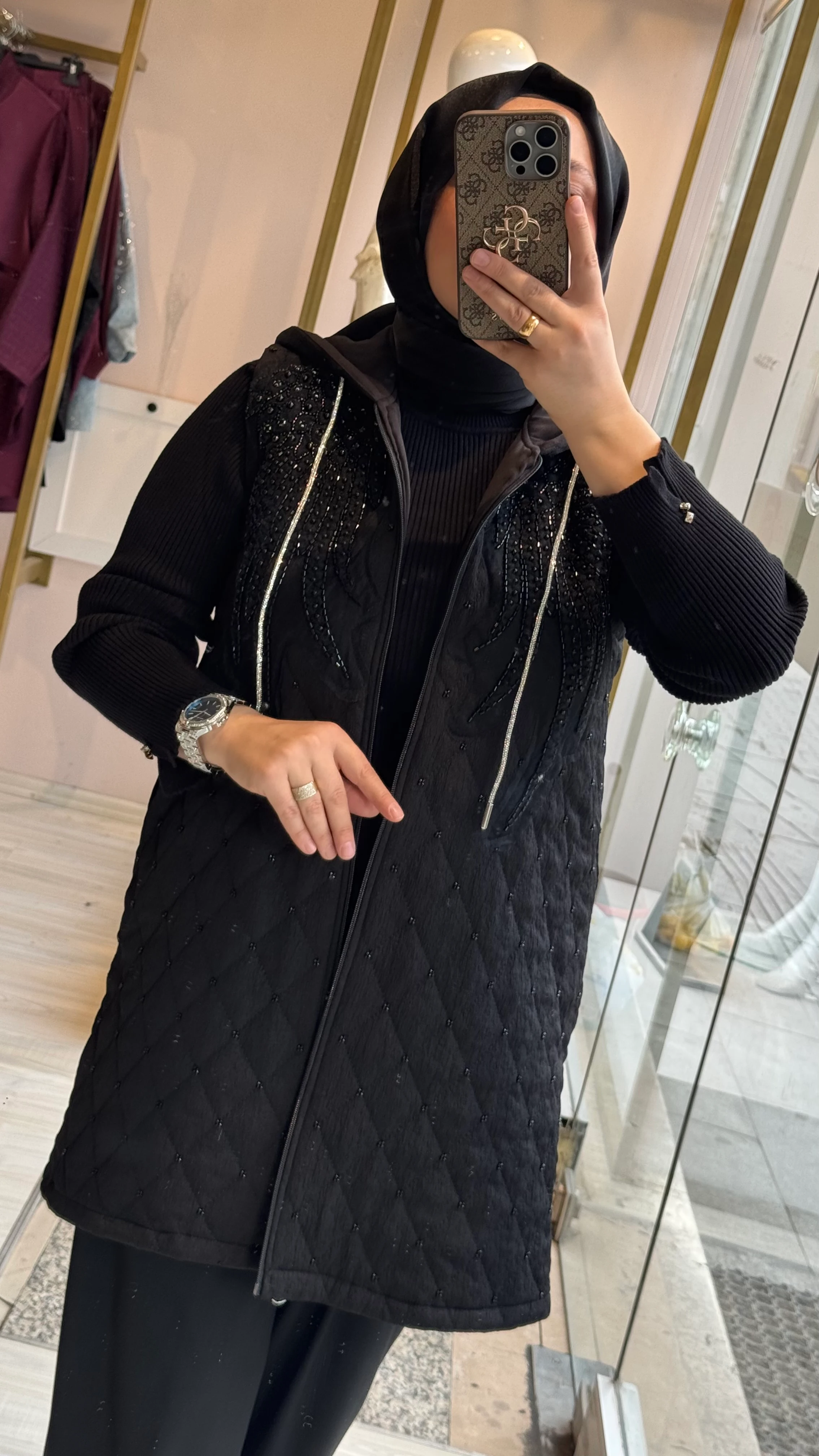 Selinada İşlemeli Yelek