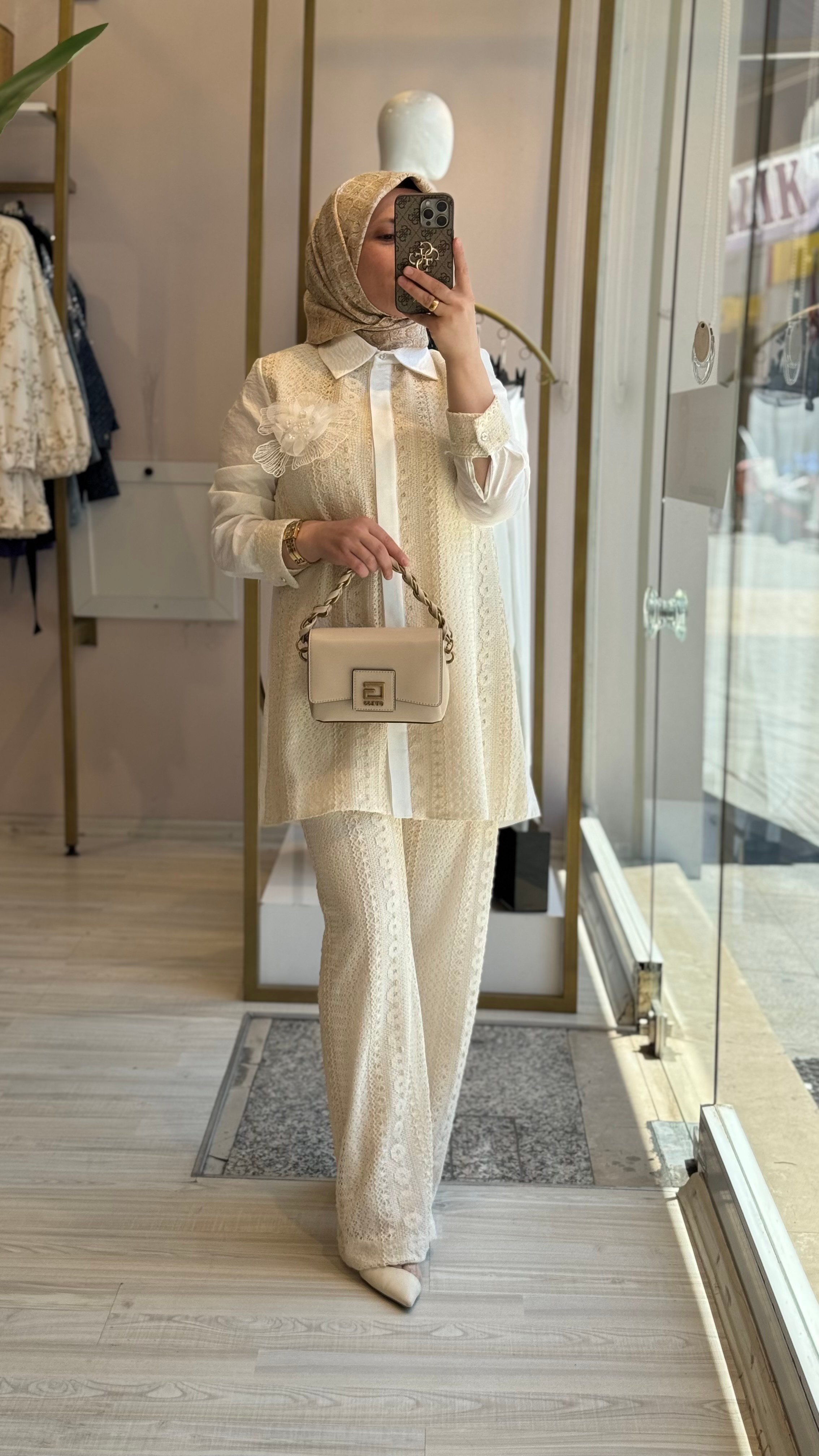 Selinada Güpür Takım 