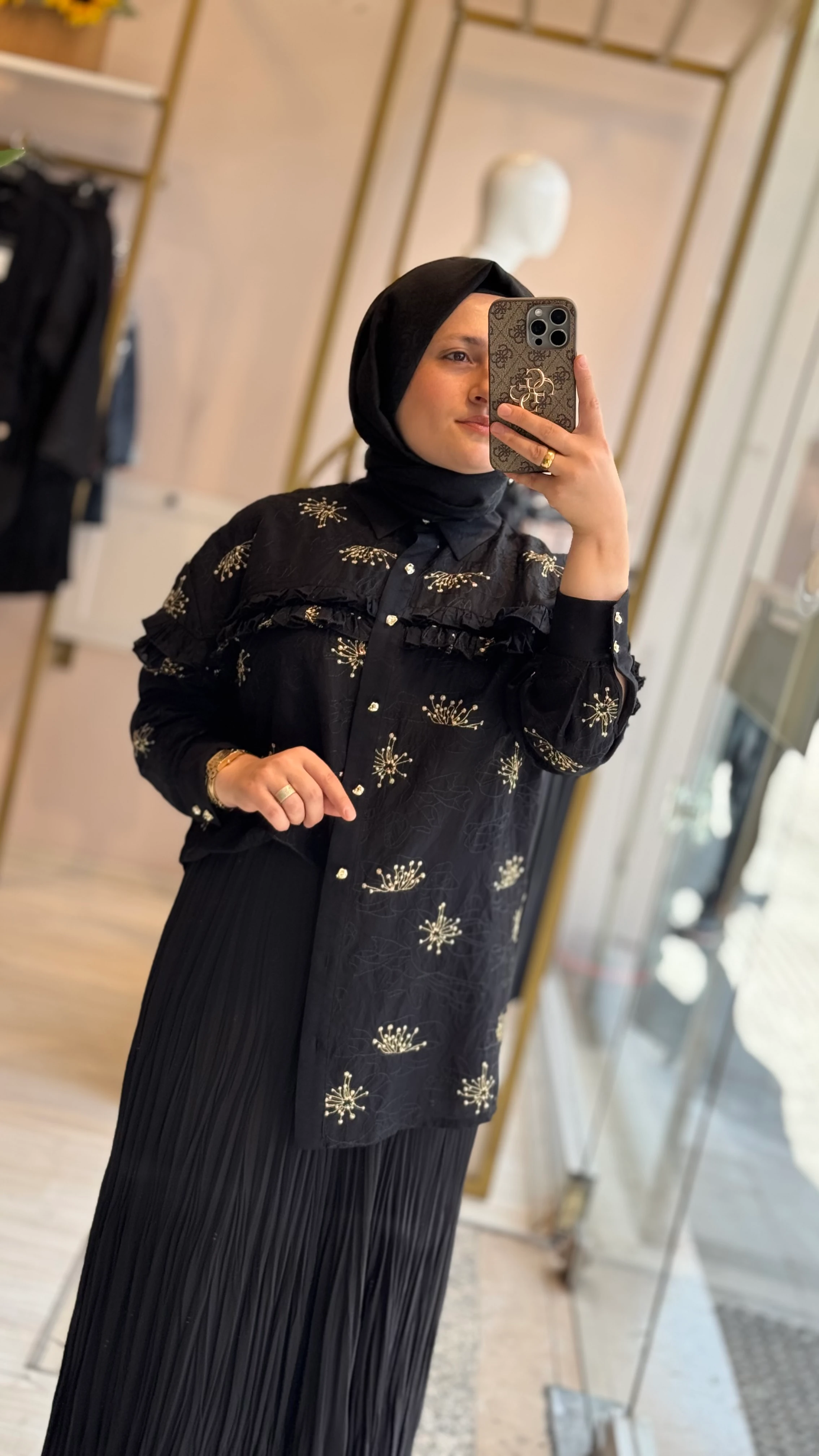 Ghisa Yaldız Detaylı Gömlek