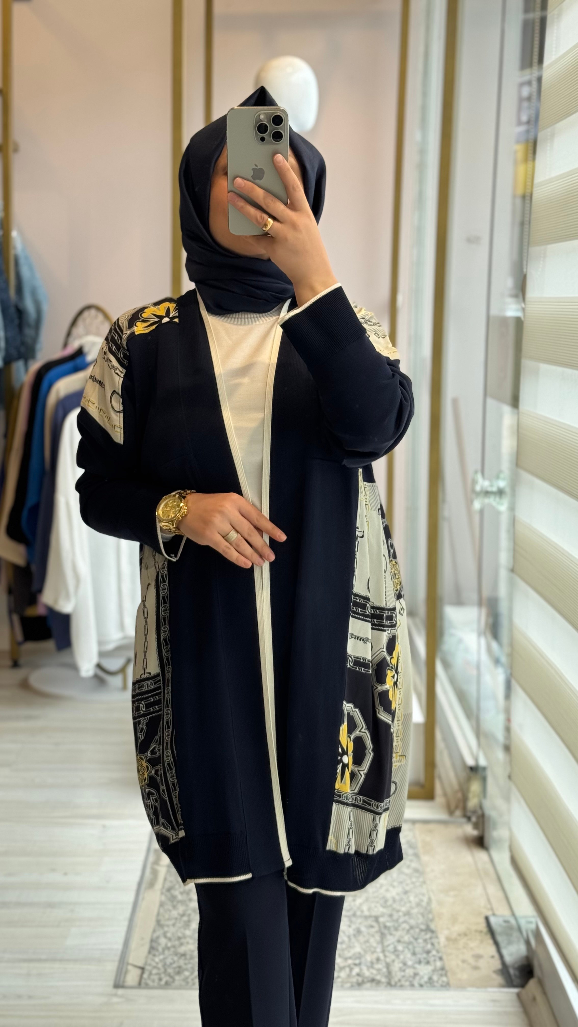 Ghisa Desenli Hırka 
