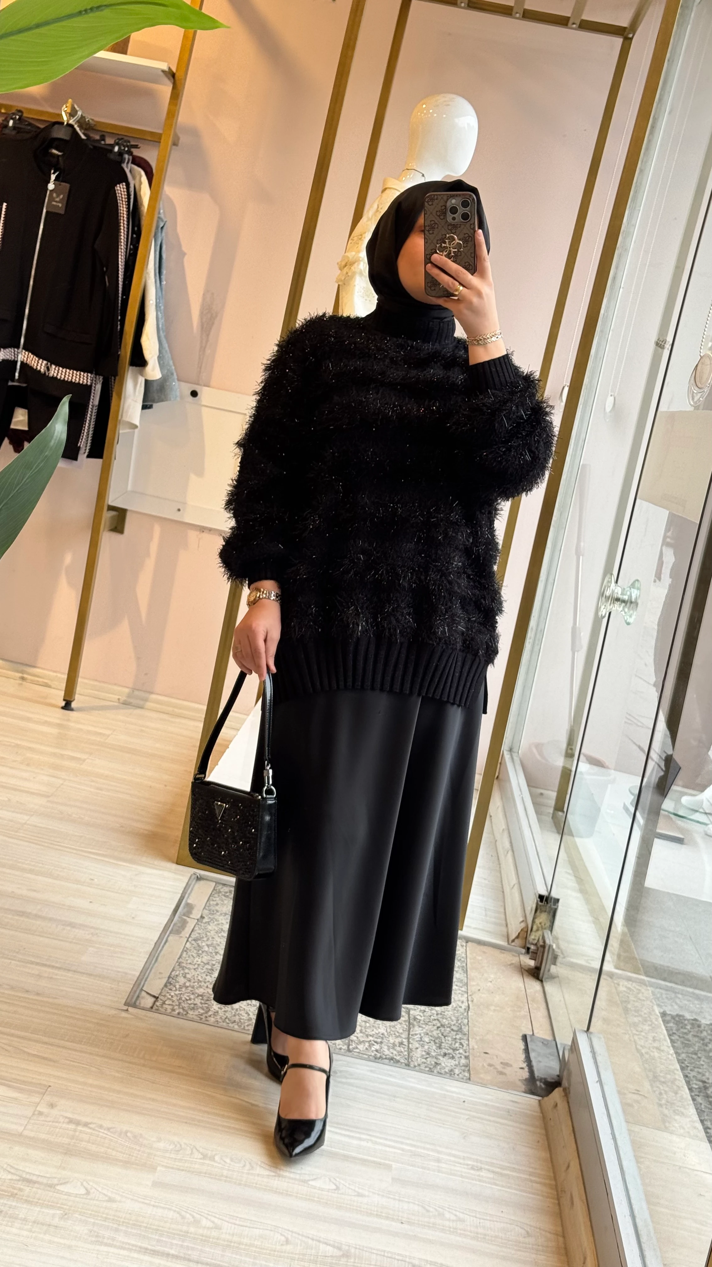 Ghisa Sakallı Triko 