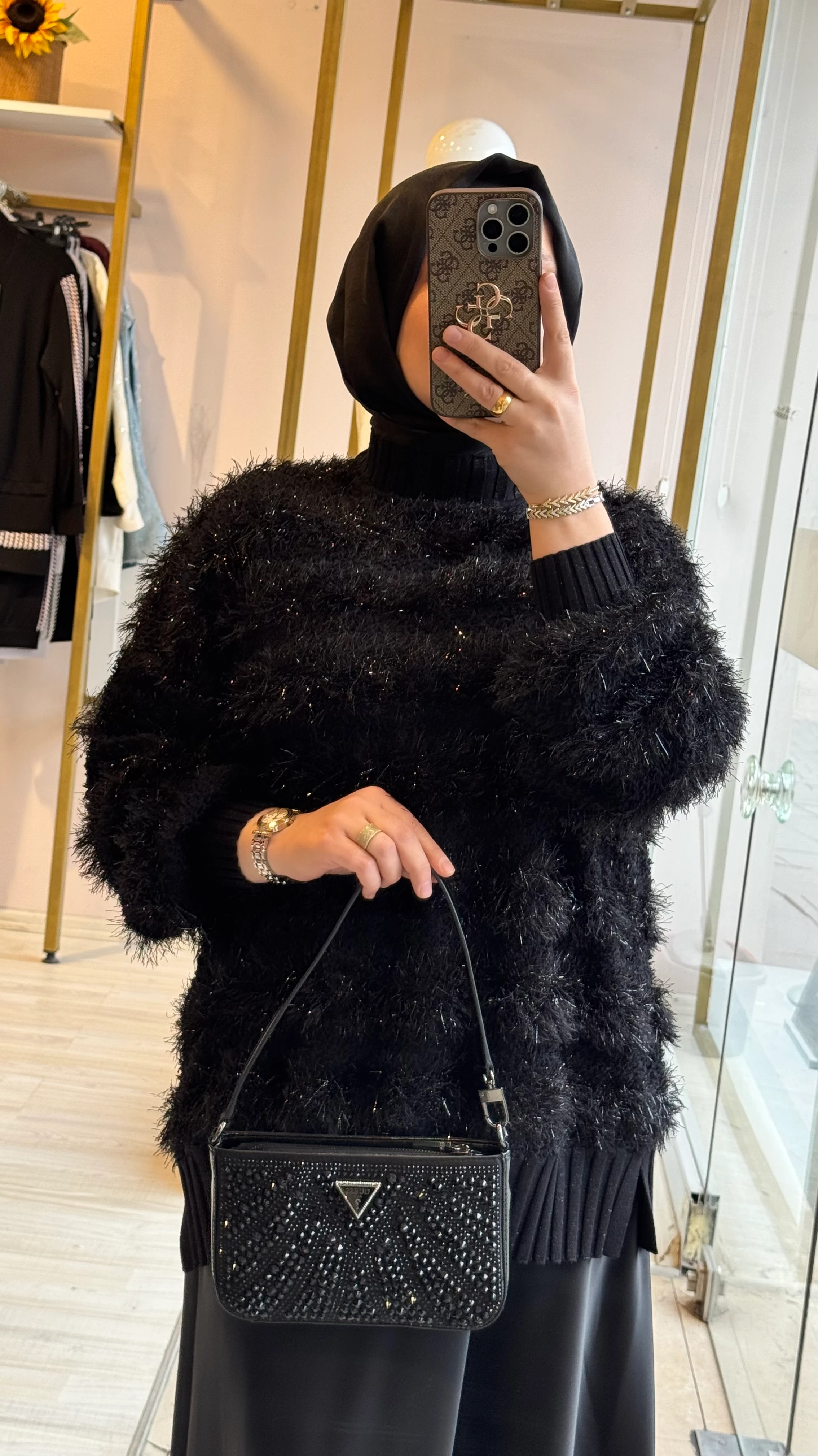 Ghisa Sakallı Triko 