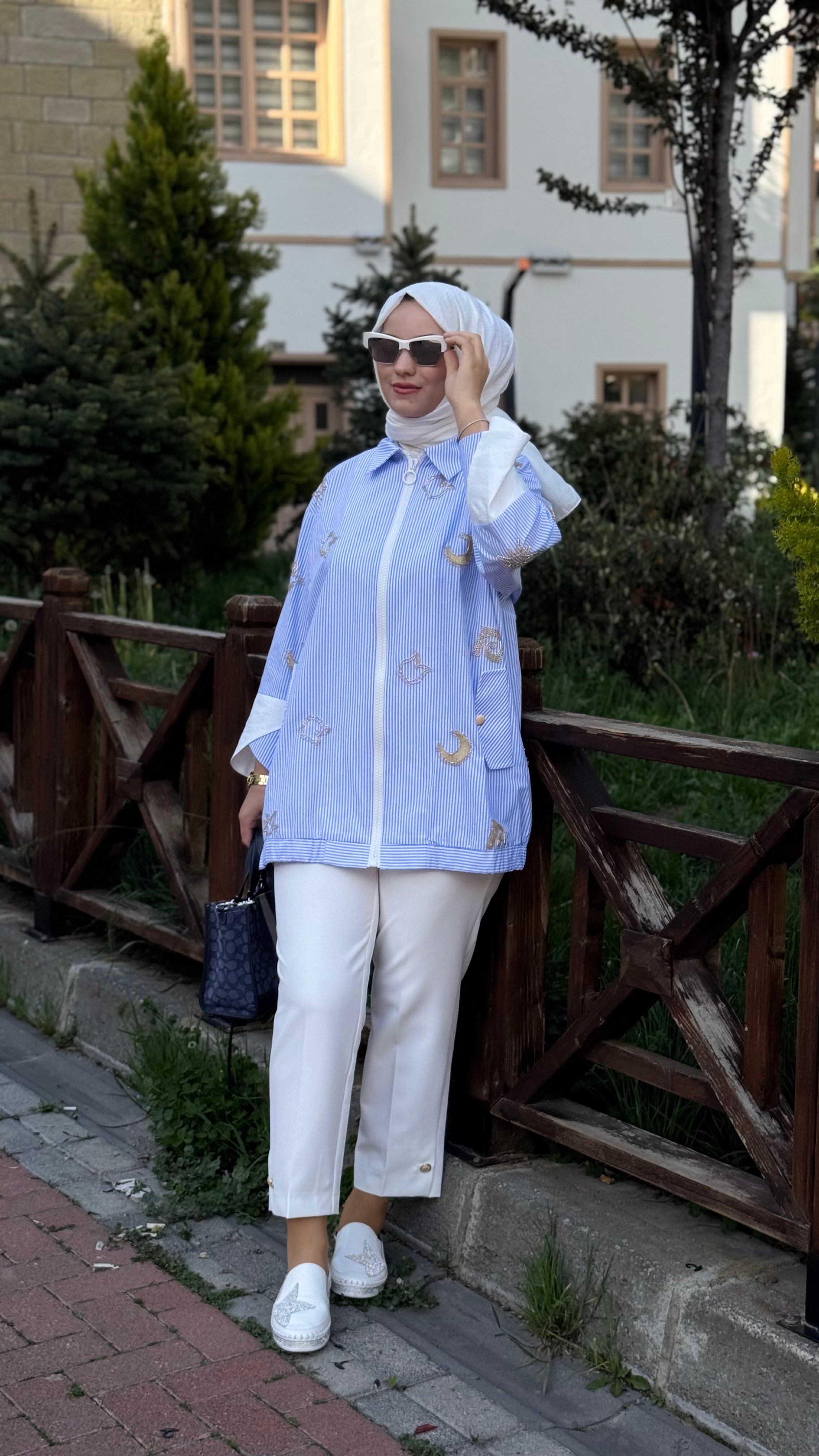 Ghisa İşlemeli Tunik