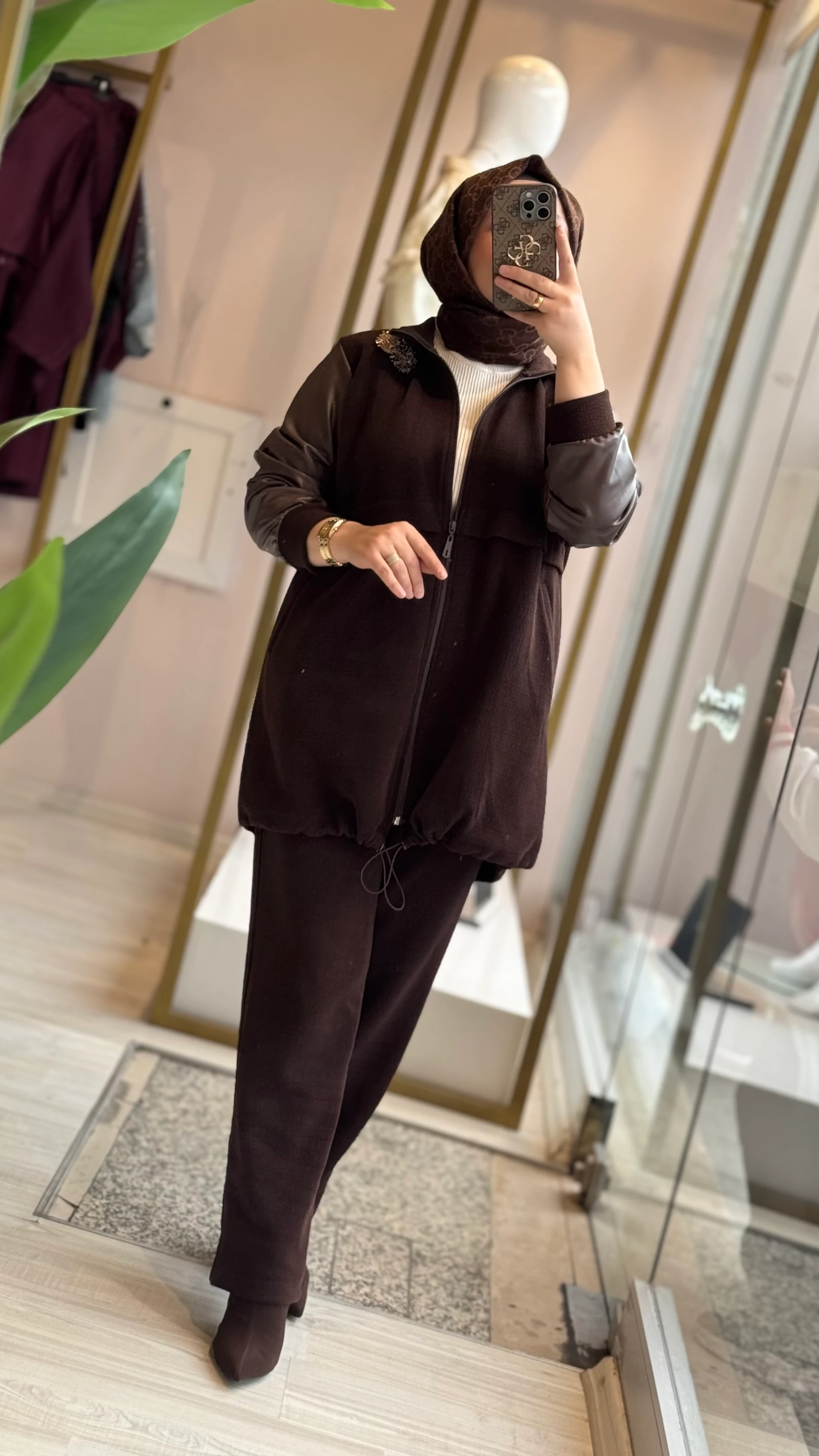 Fuat Gürşen Kadife Takım