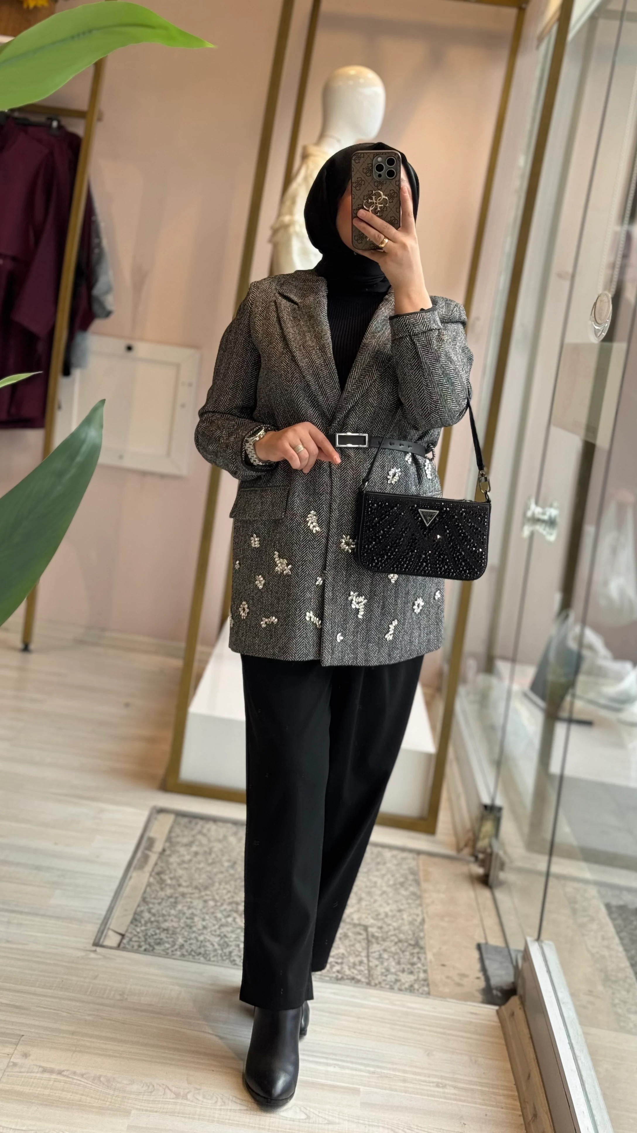 Ghisa Ceketli Takım